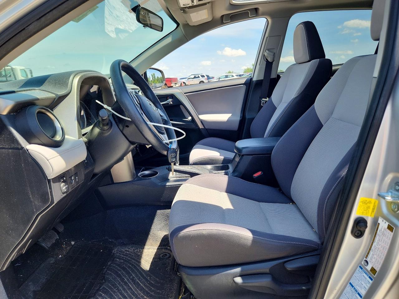 2014 Toyota Rav4 Xle Silver vin: JTMRFREV0EJ011936
