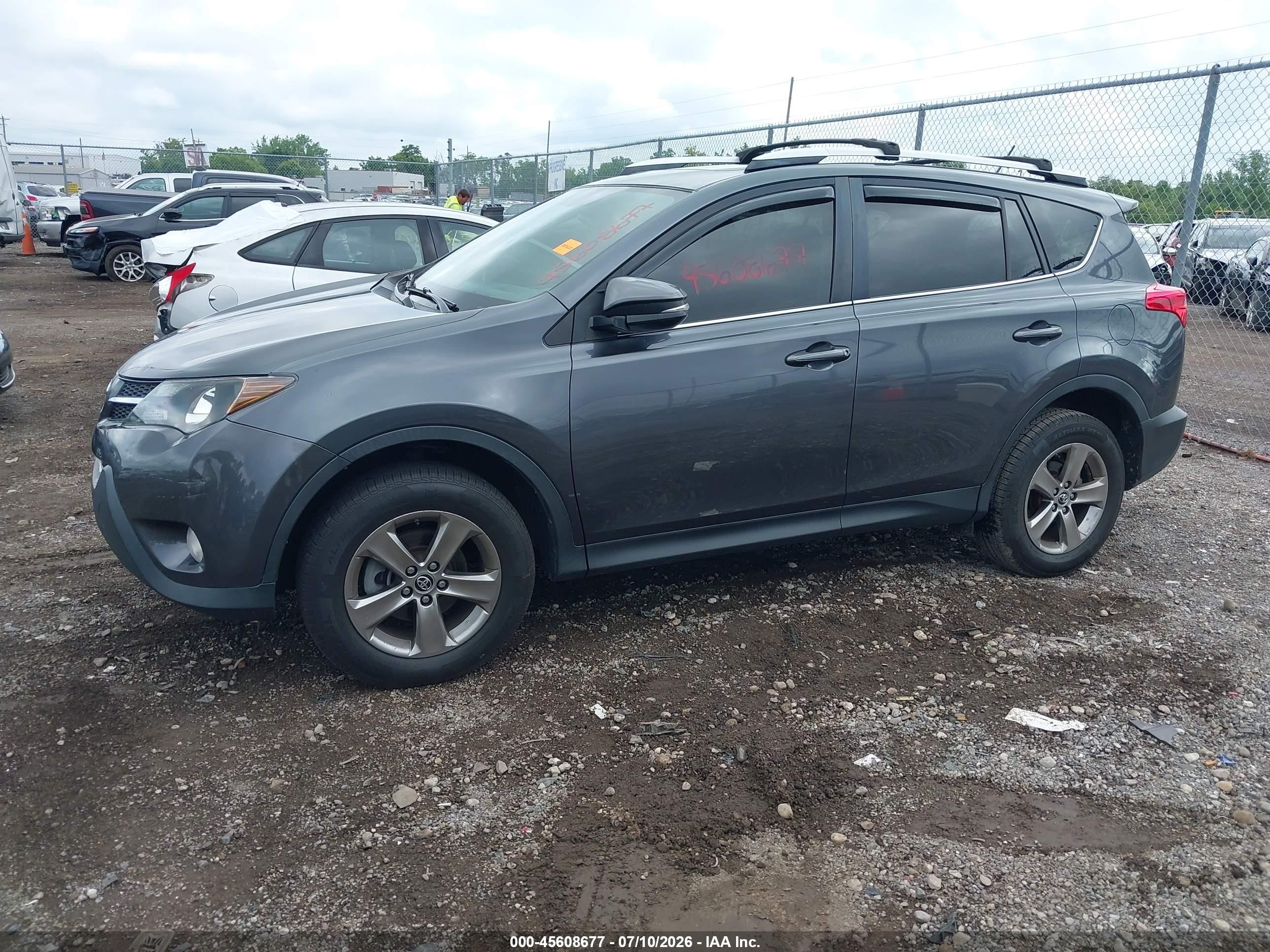 2015 Toyota Rav4 Xle Серый vin: JTMRFREV0FD137648