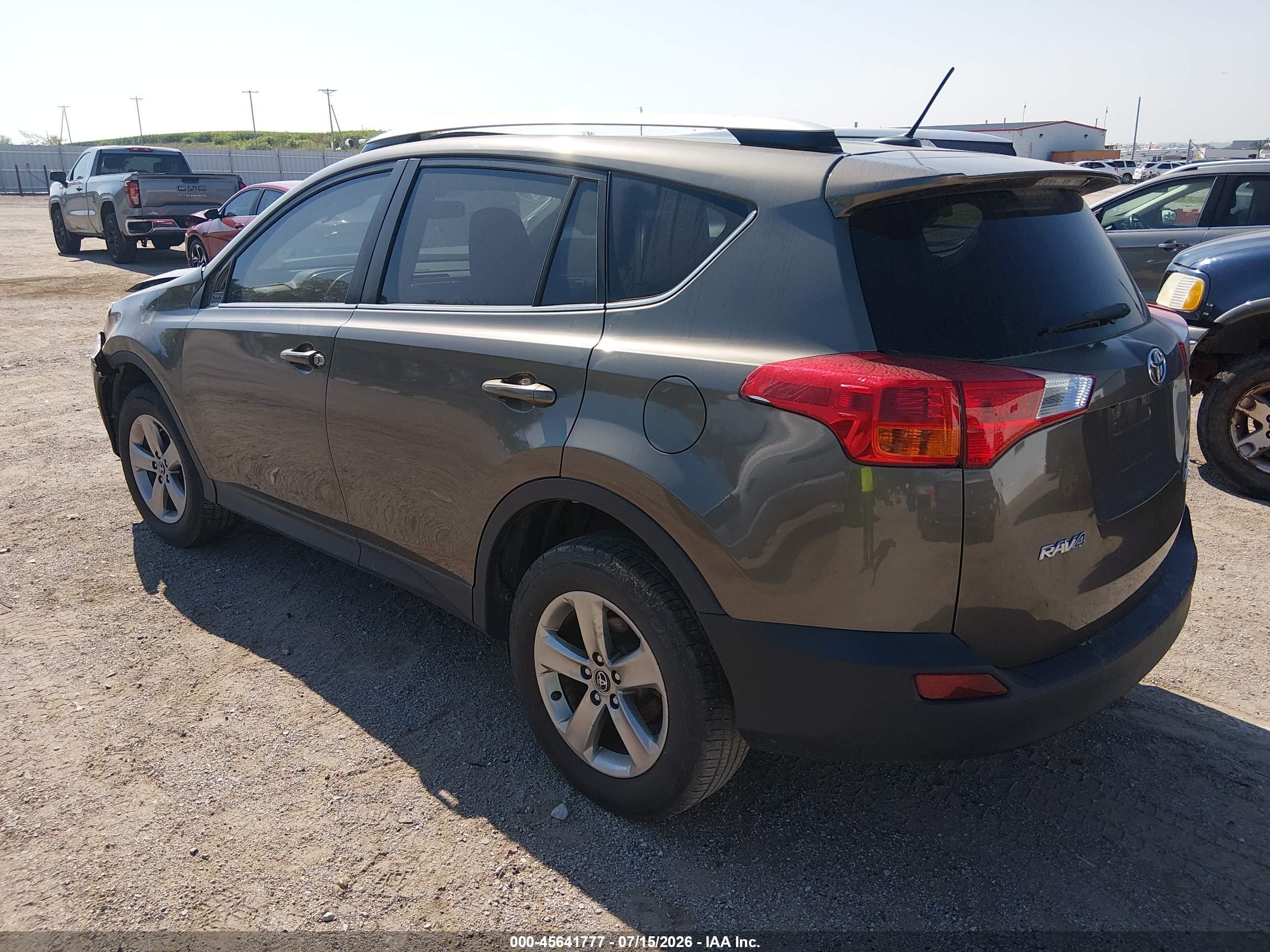 2015 Toyota Rav4 Xle Beige vin: JTMRFREV0FD137827