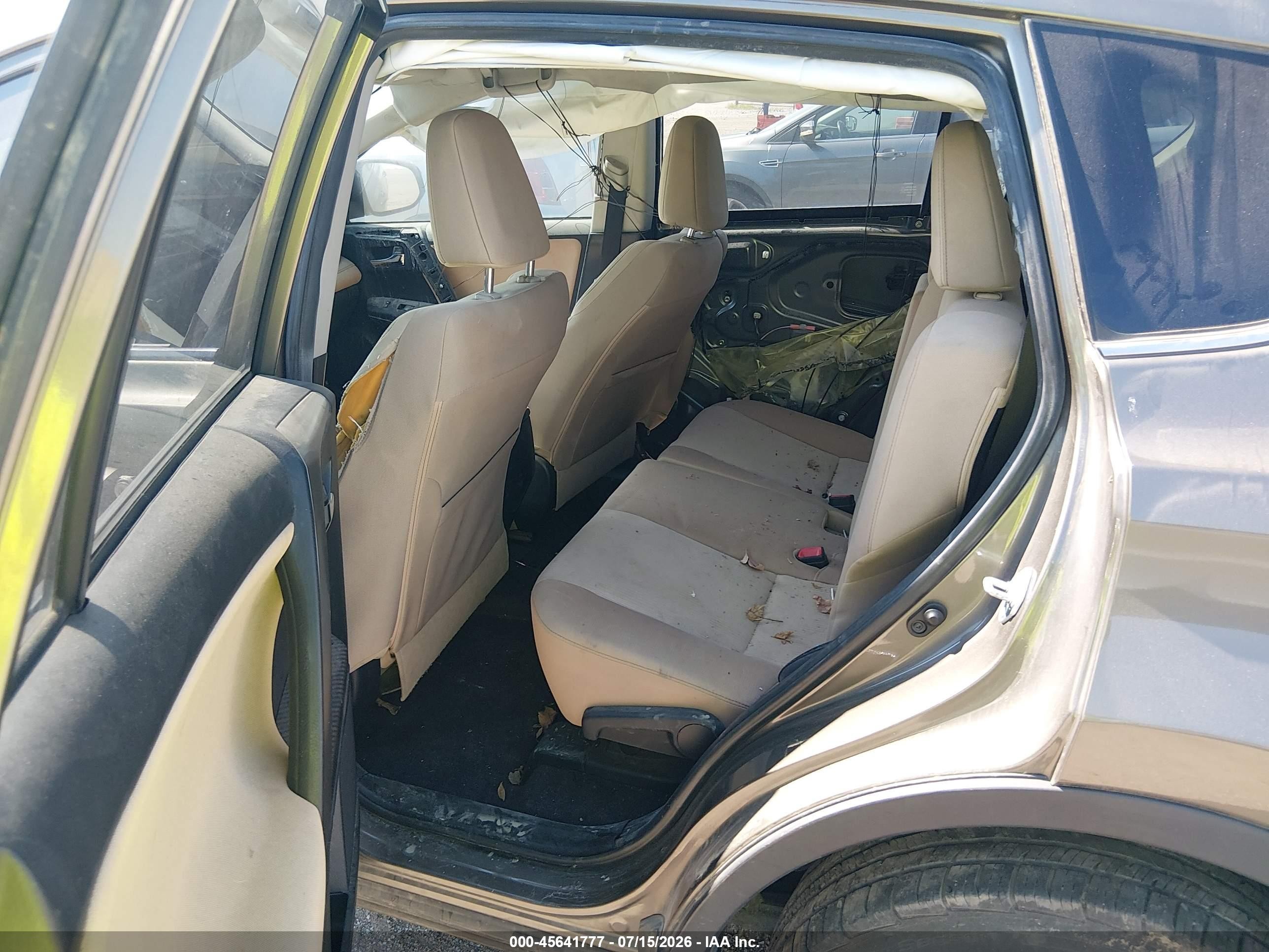 2015 Toyota Rav4 Xle Beige vin: JTMRFREV0FD137827