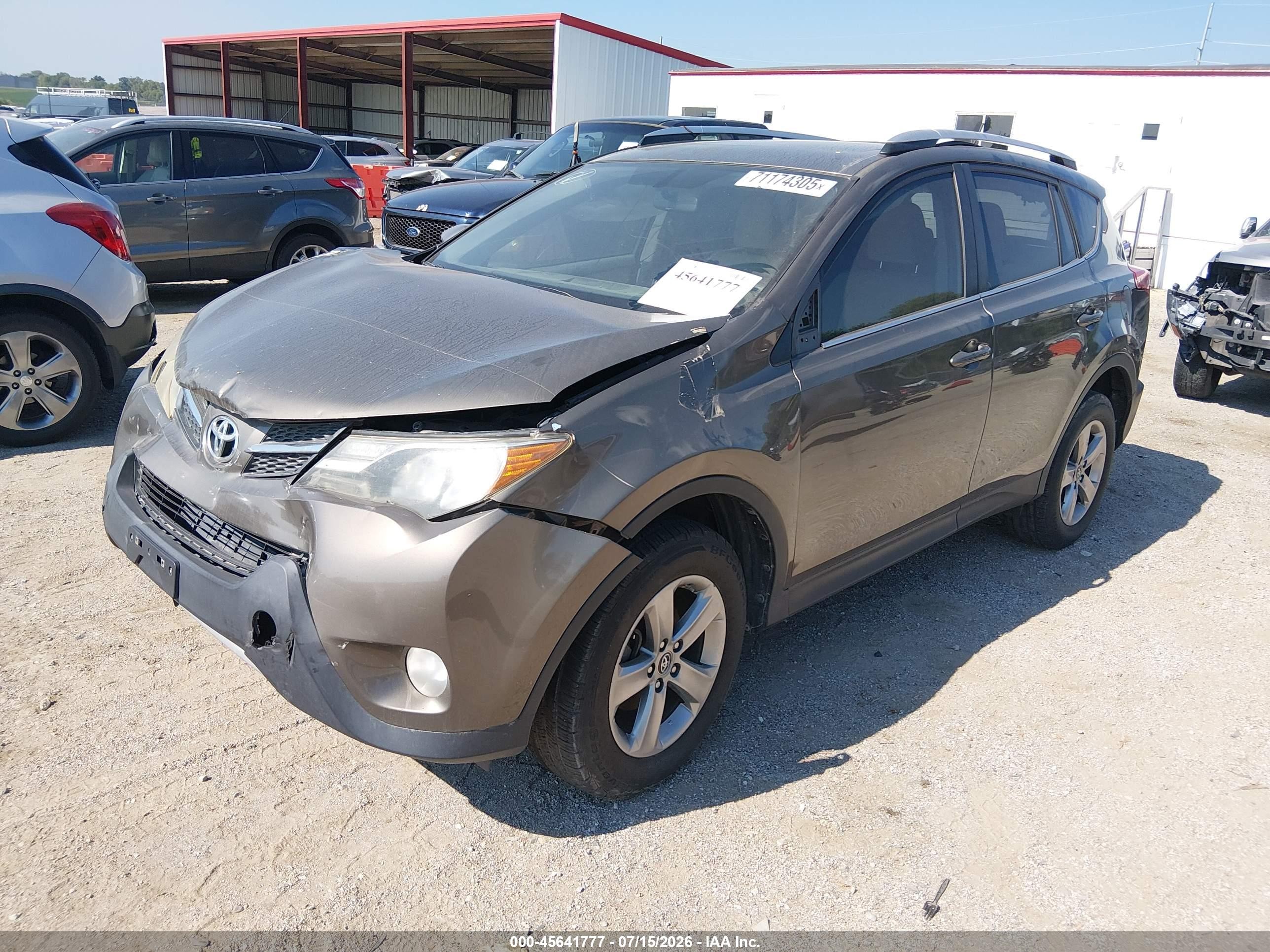 2015 Toyota Rav4 Xle Beige vin: JTMRFREV0FD137827