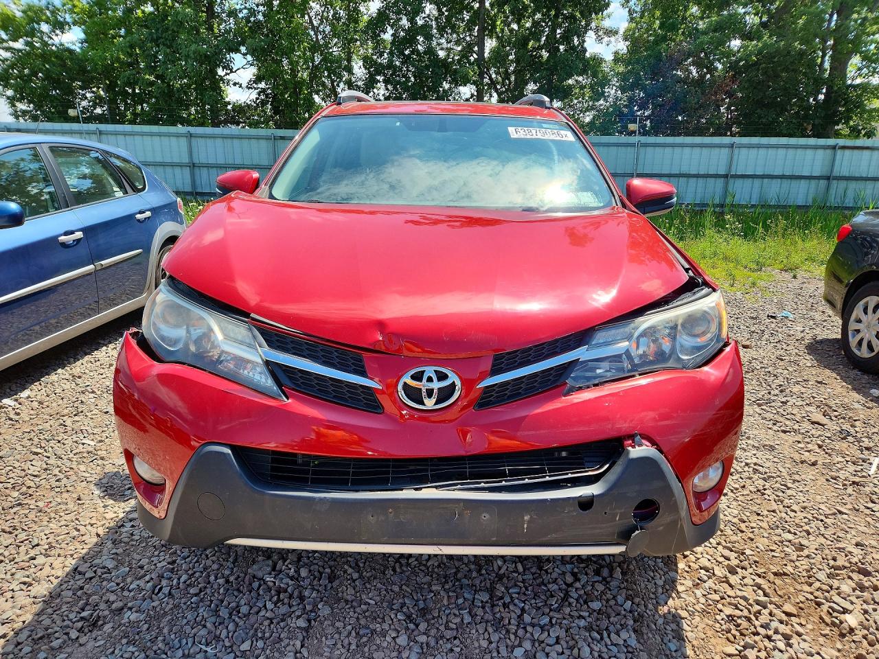 2015 Toyota Rav4 Xle Red vin: JTMRFREV0FD147841