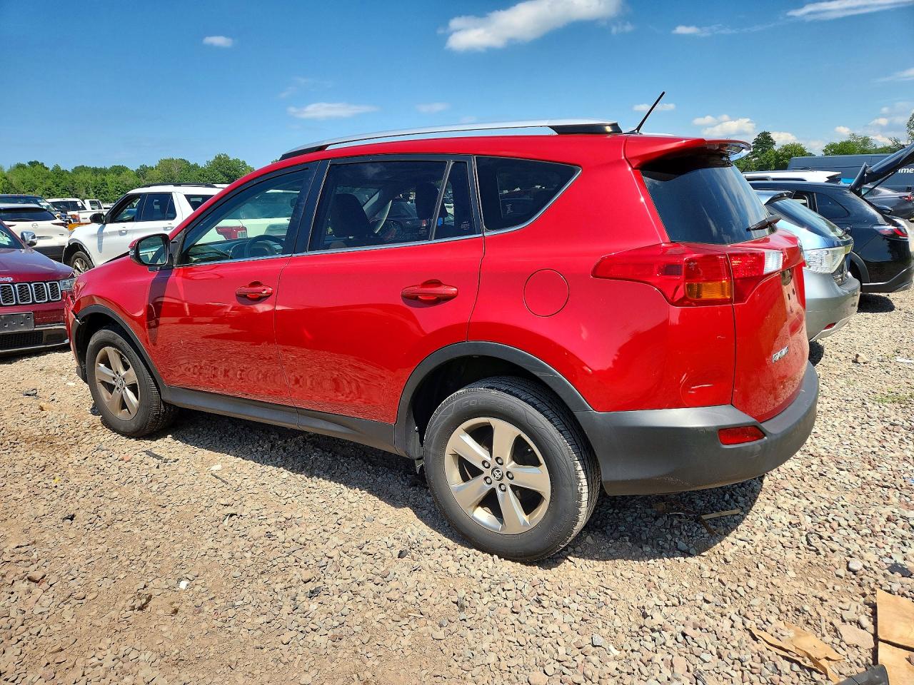 2015 Toyota Rav4 Xle Red vin: JTMRFREV0FD147841