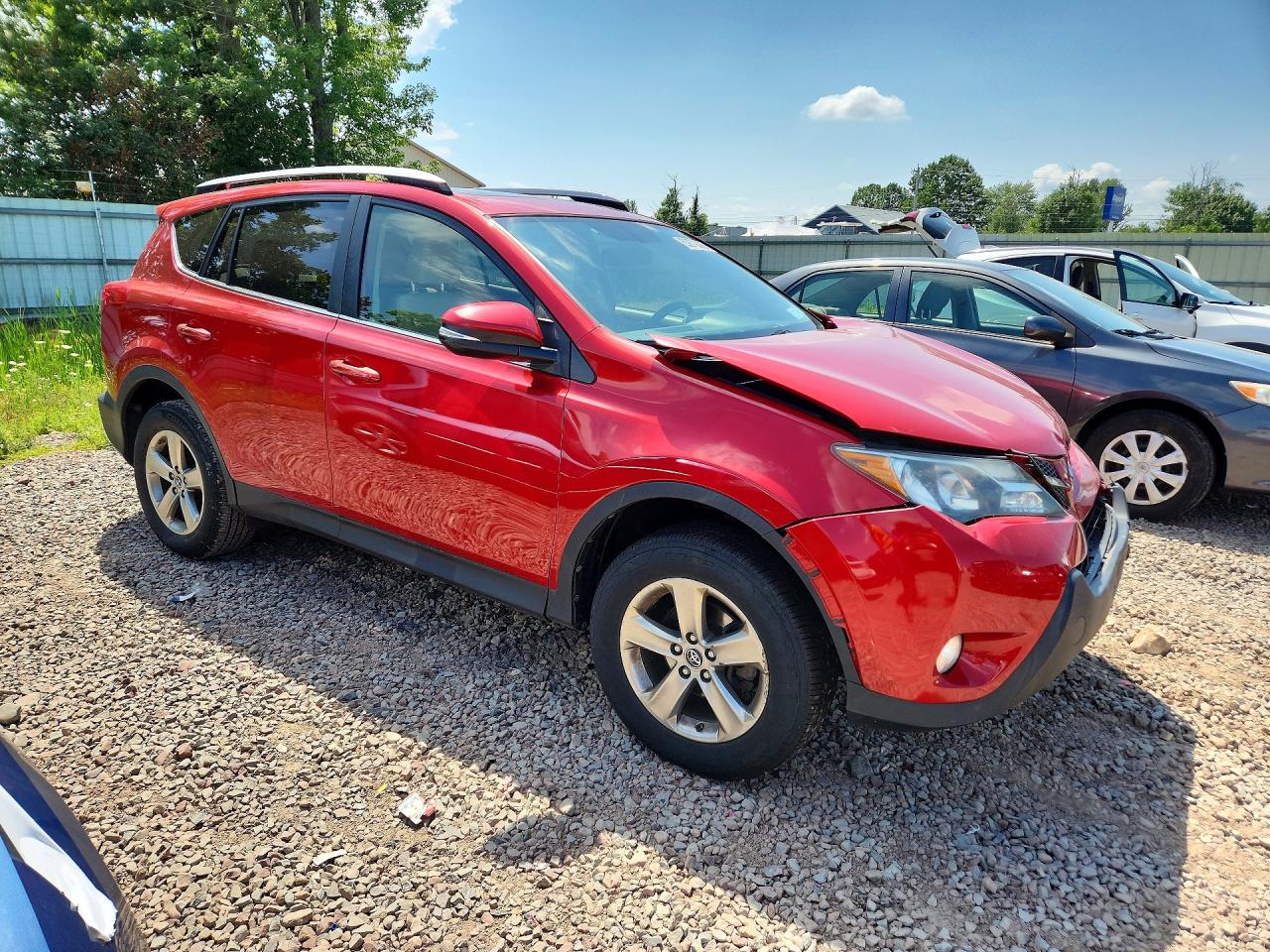 2015 Toyota Rav4 Xle Red vin: JTMRFREV0FD147841