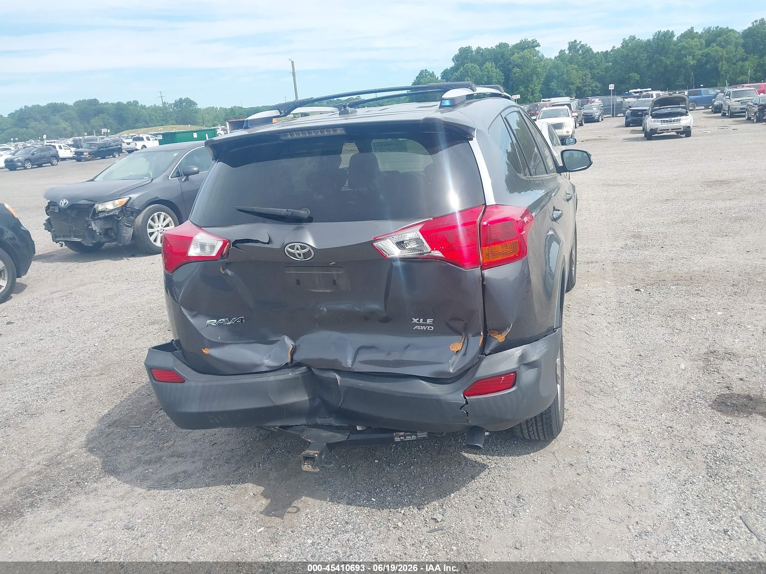 2015 Toyota Rav4 Xle Gray vin: JTMRFREV0FD153686