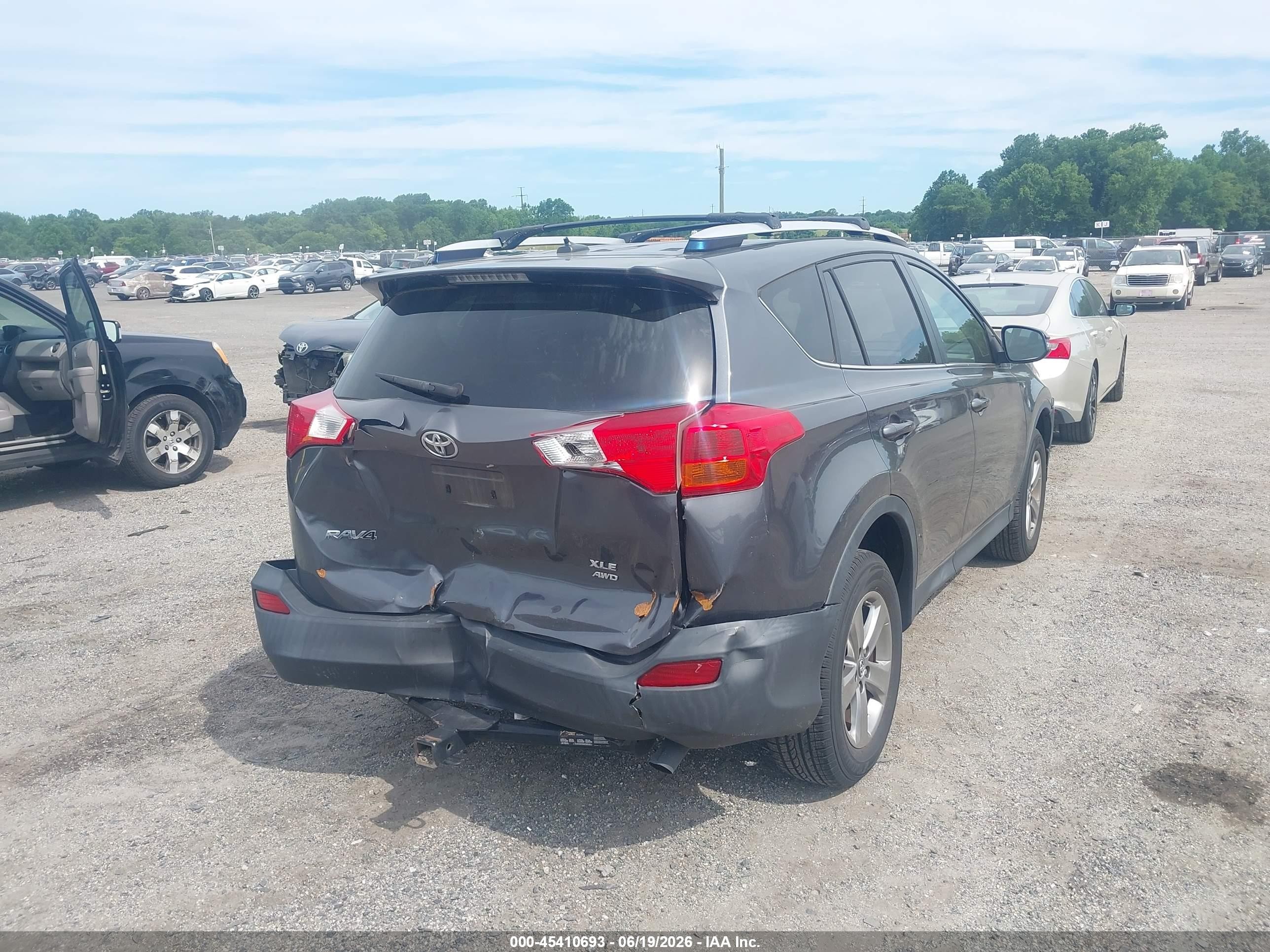 2015 Toyota Rav4 Xle Gray vin: JTMRFREV0FD153686