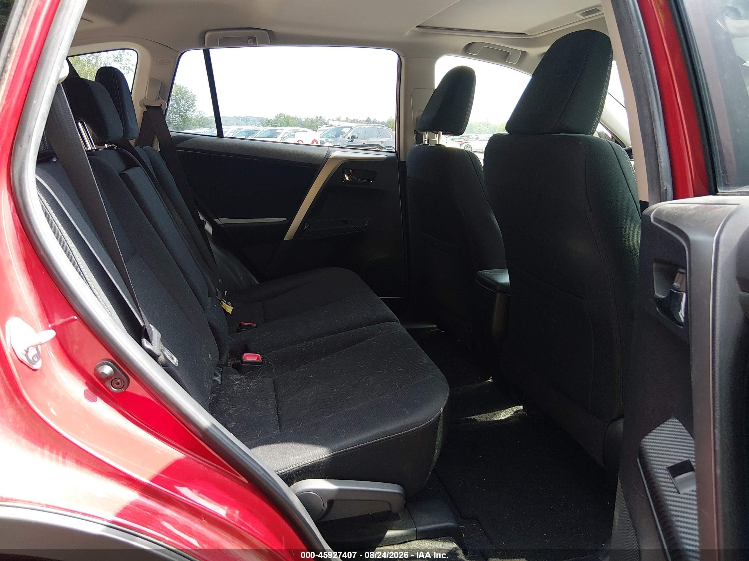 2015 Toyota Rav4 Xle Red vin: JTMRFREV0FD168902