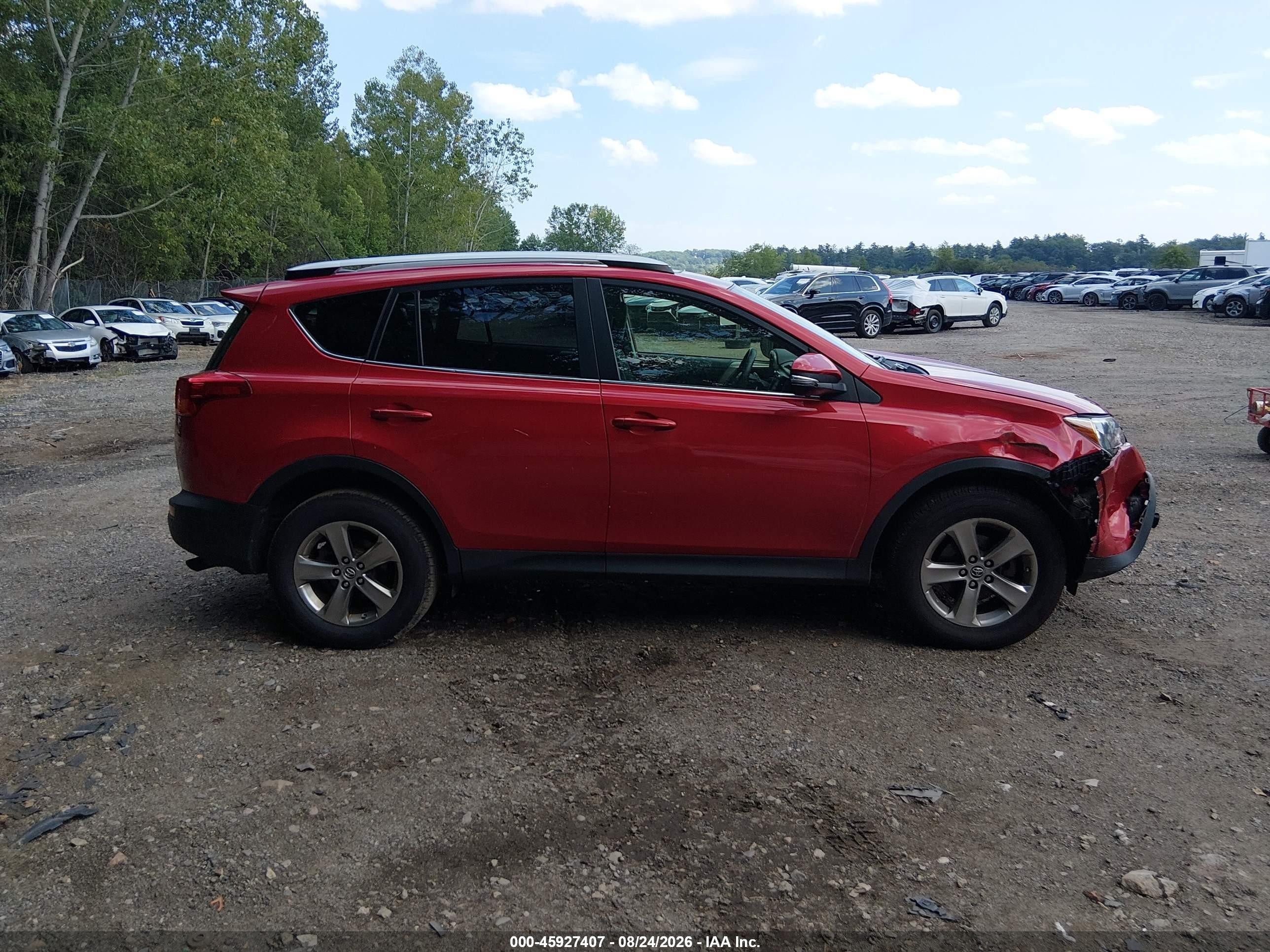 2015 Toyota Rav4 Xle Red vin: JTMRFREV0FD168902