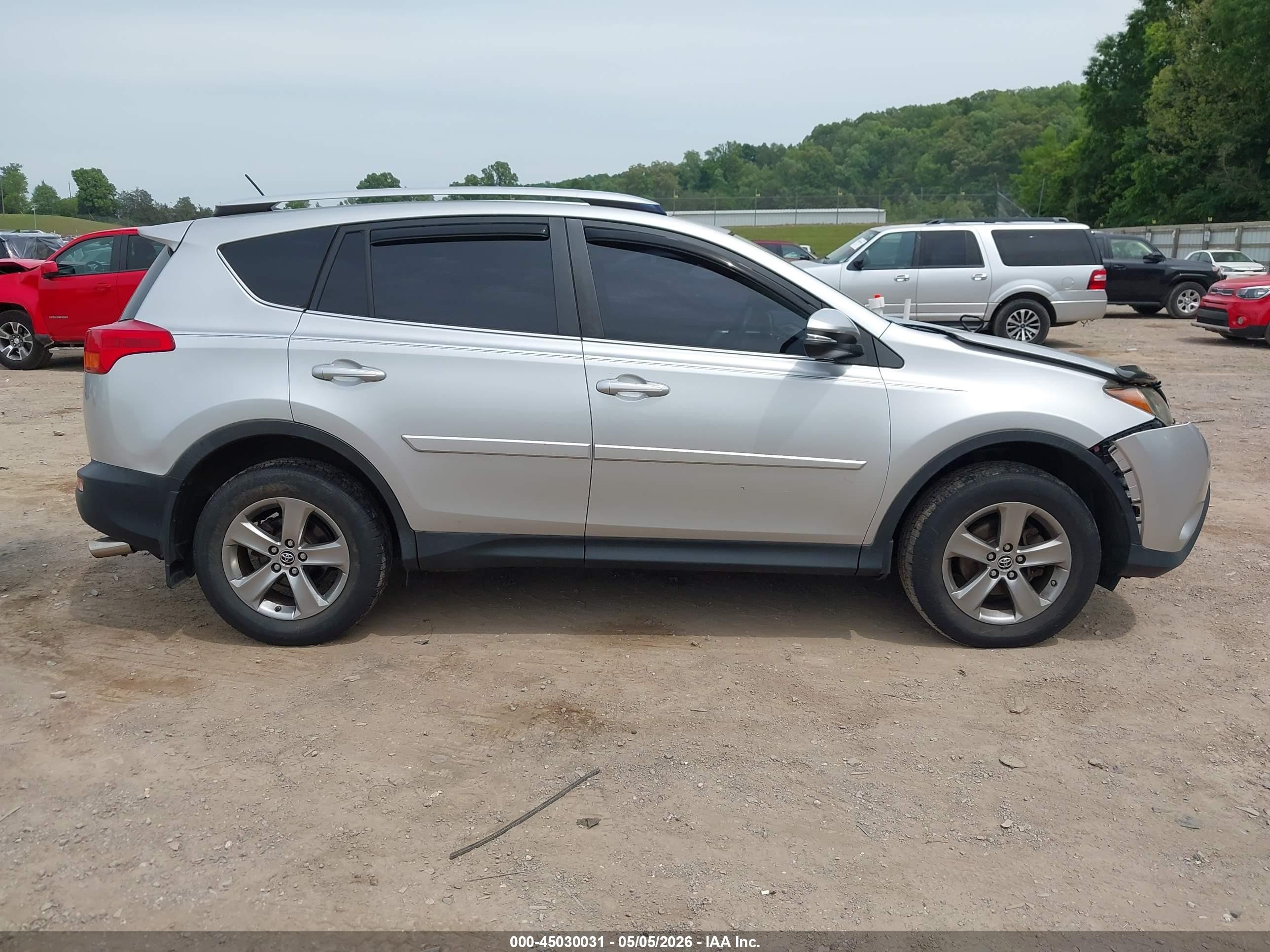 2015 Toyota Rav4 Xle Gray vin: JTMRFREV0FJ015793
