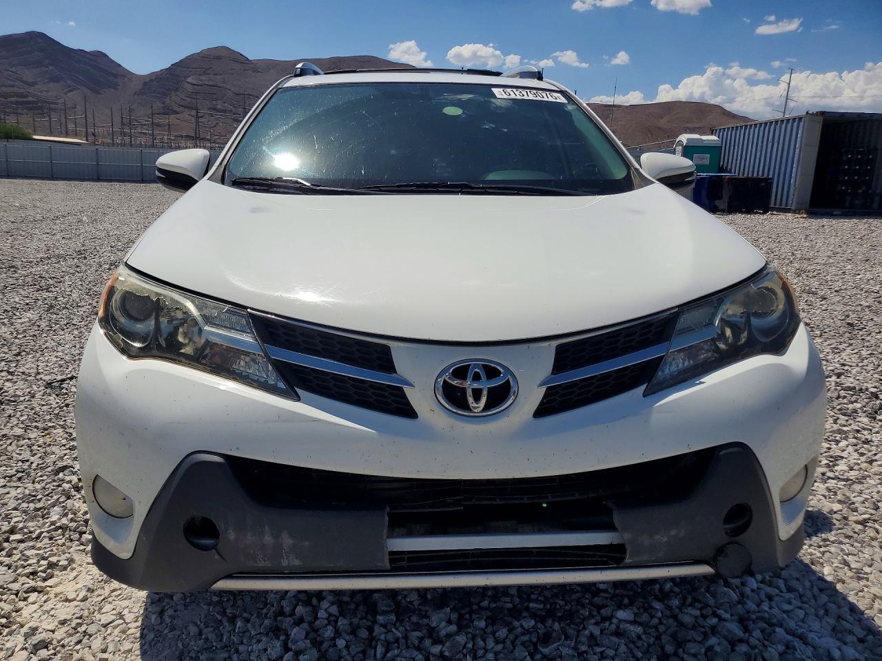 2015 Toyota Rav4 Xle White vin: JTMRFREV0FJ030777
