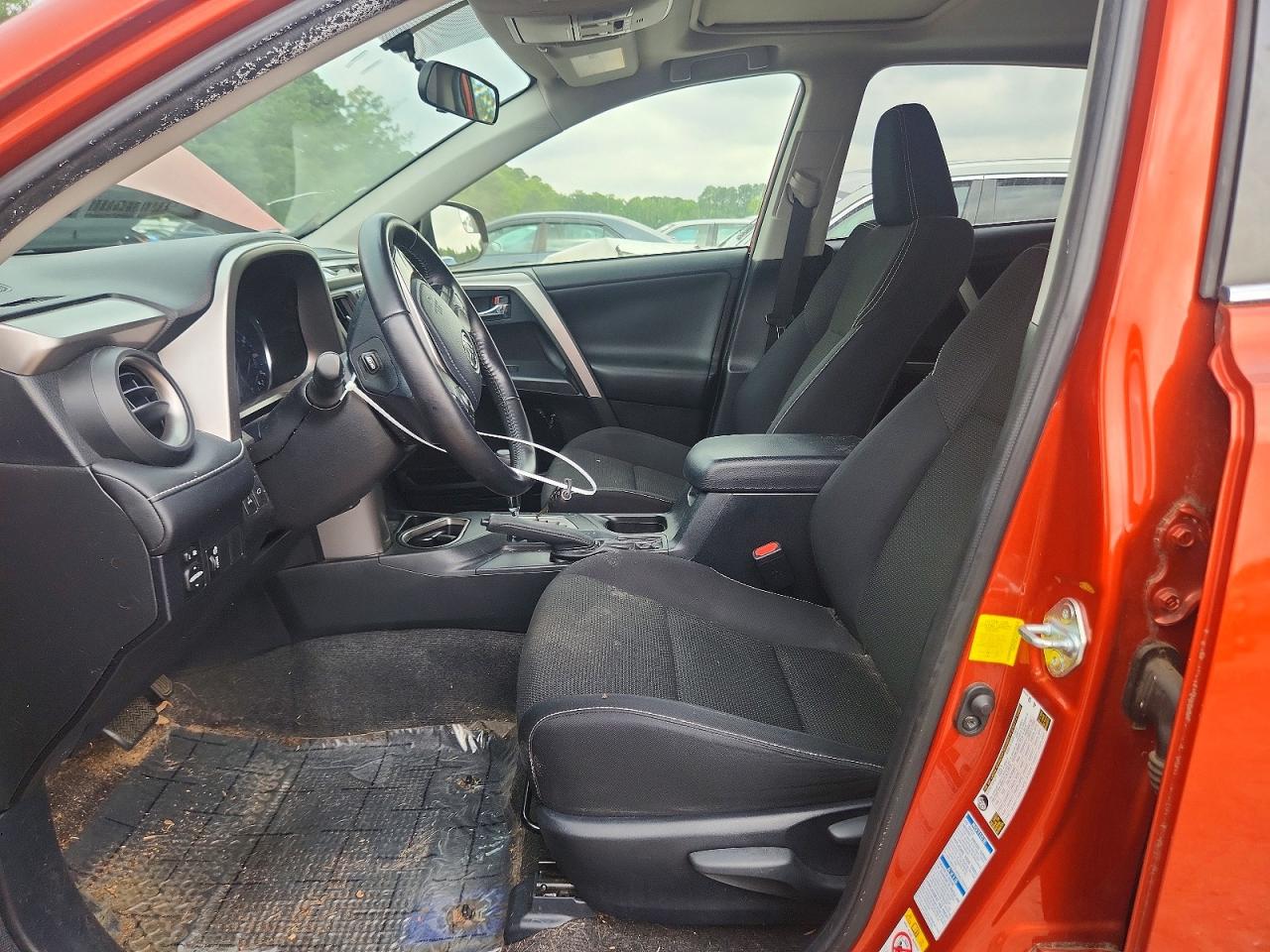 2016 Toyota Rav4 Xle Orange vin: JTMRFREV0GJ066518
