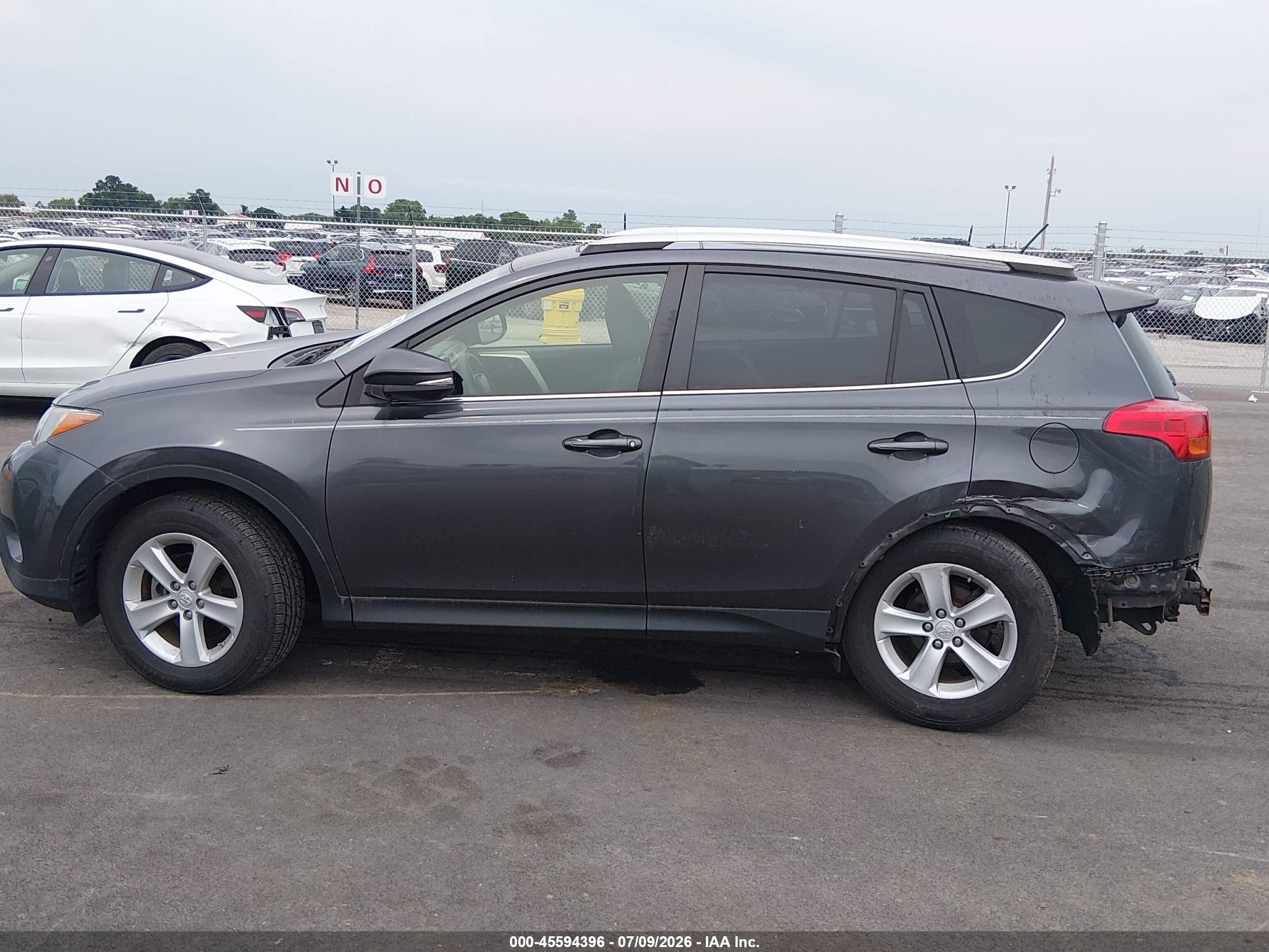 2013 Toyota Rav4 Xle vin: JTMRFREV1DD016544