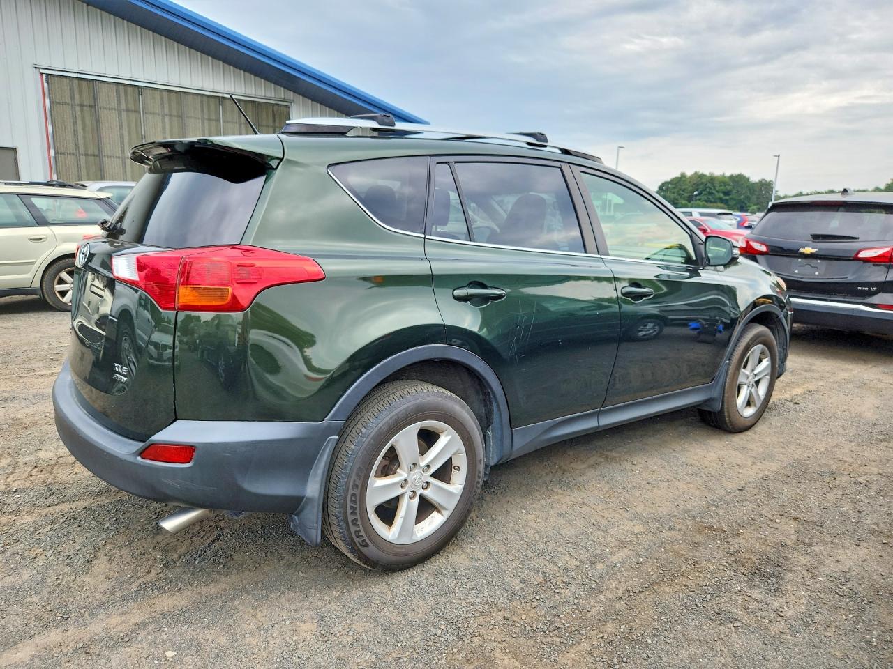 2013 Toyota Rav4 Xle Green vin: JTMRFREV1DD018861