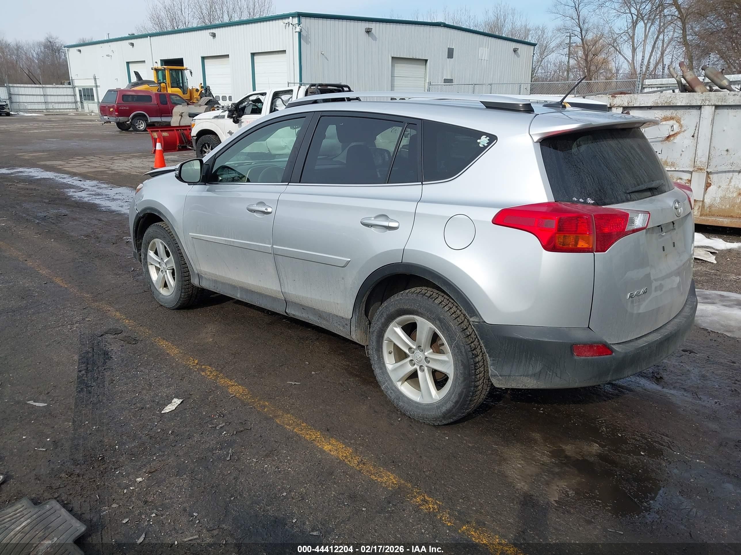 2014 Toyota Rav4 Xle Silver vin: JTMRFREV1ED047827