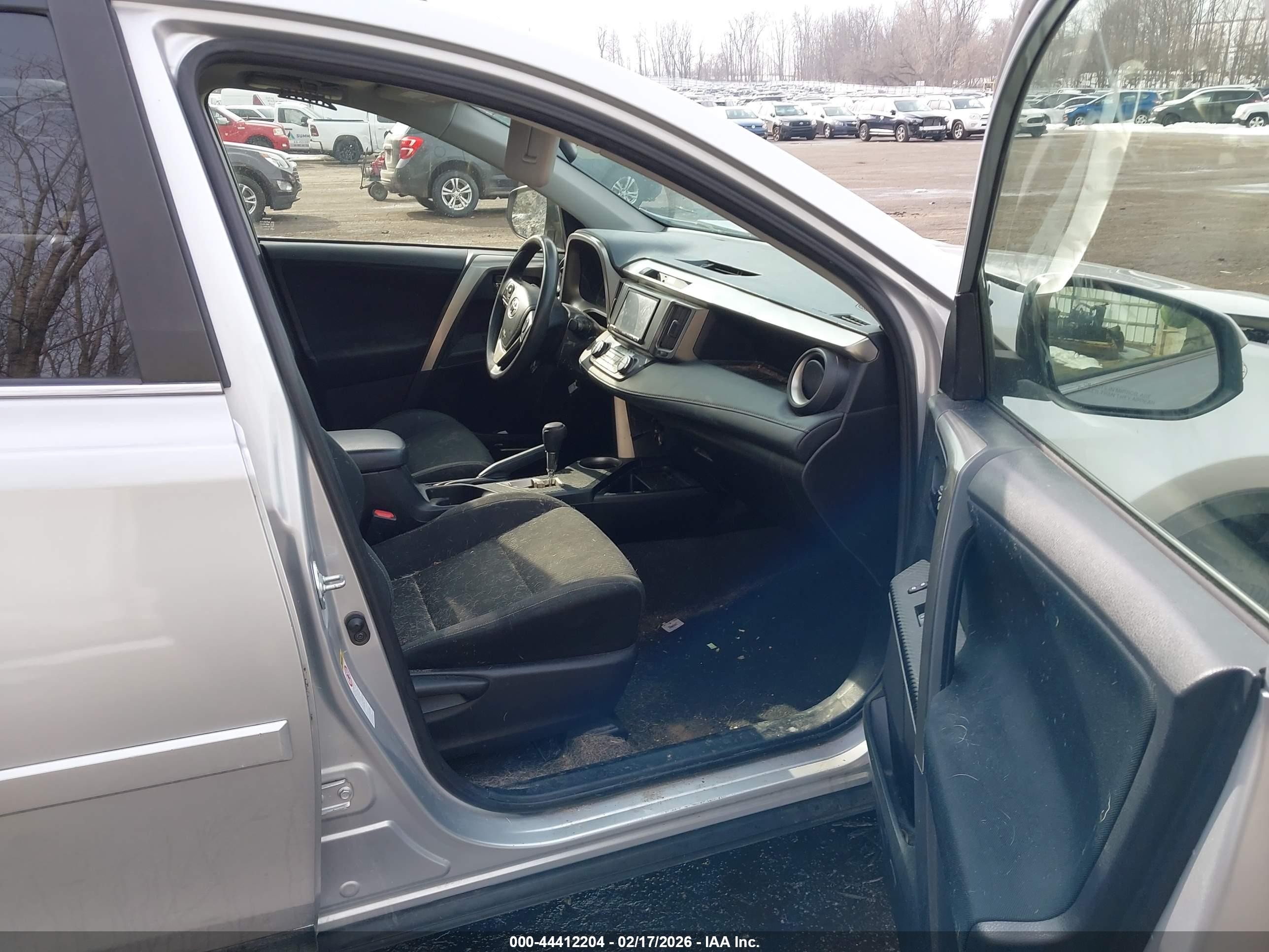 2014 Toyota Rav4 Xle Silver vin: JTMRFREV1ED047827