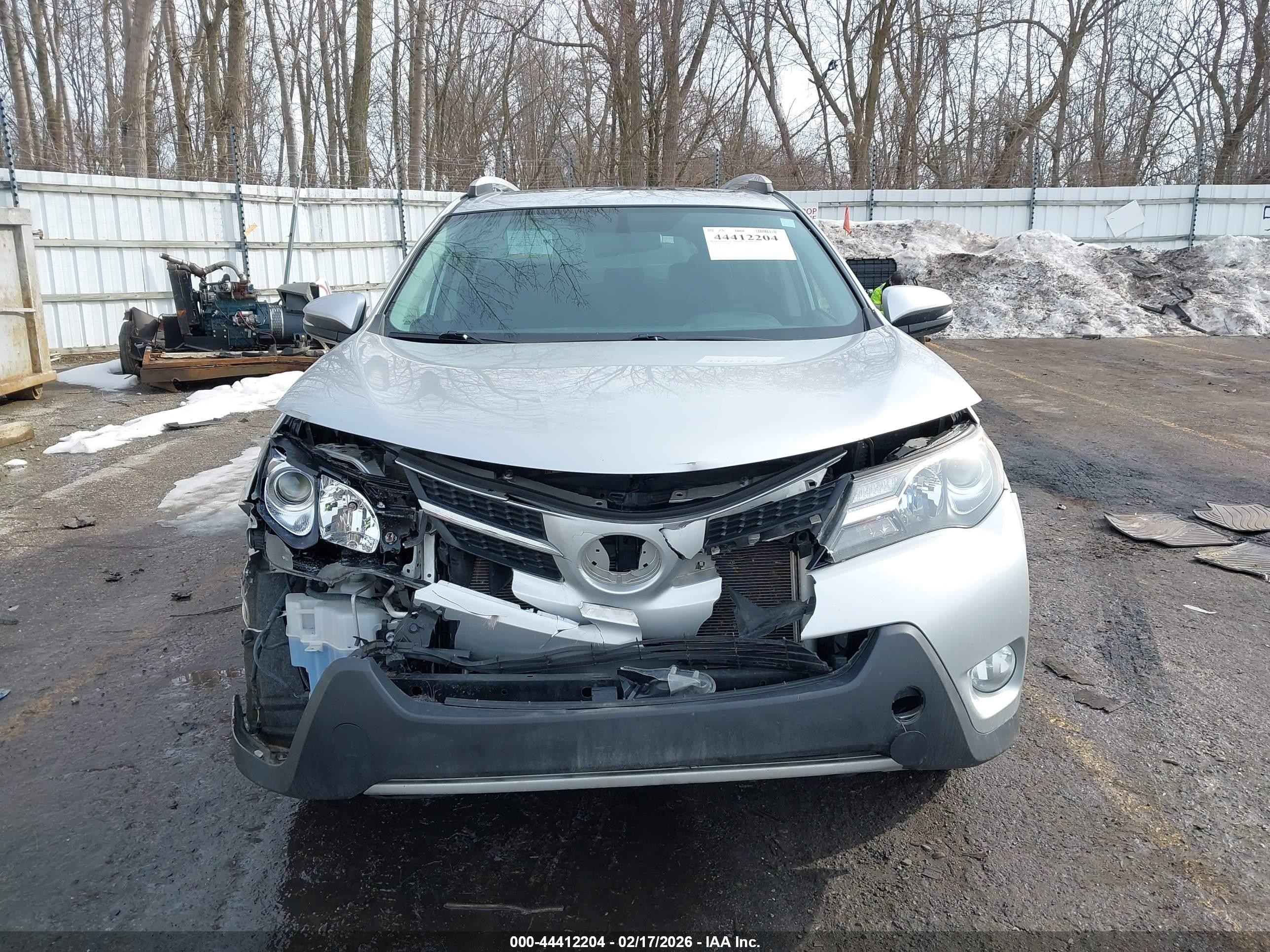 2014 Toyota Rav4 Xle Silver vin: JTMRFREV1ED047827
