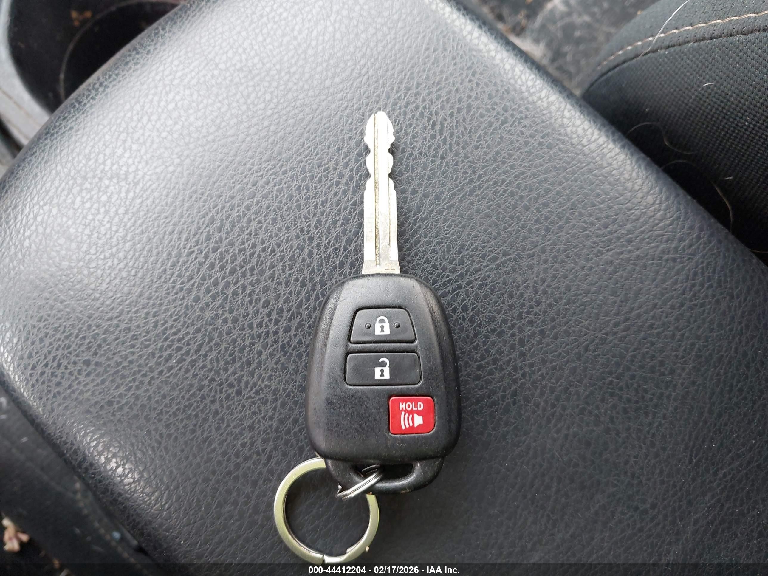 2014 Toyota Rav4 Xle Silver vin: JTMRFREV1ED047827