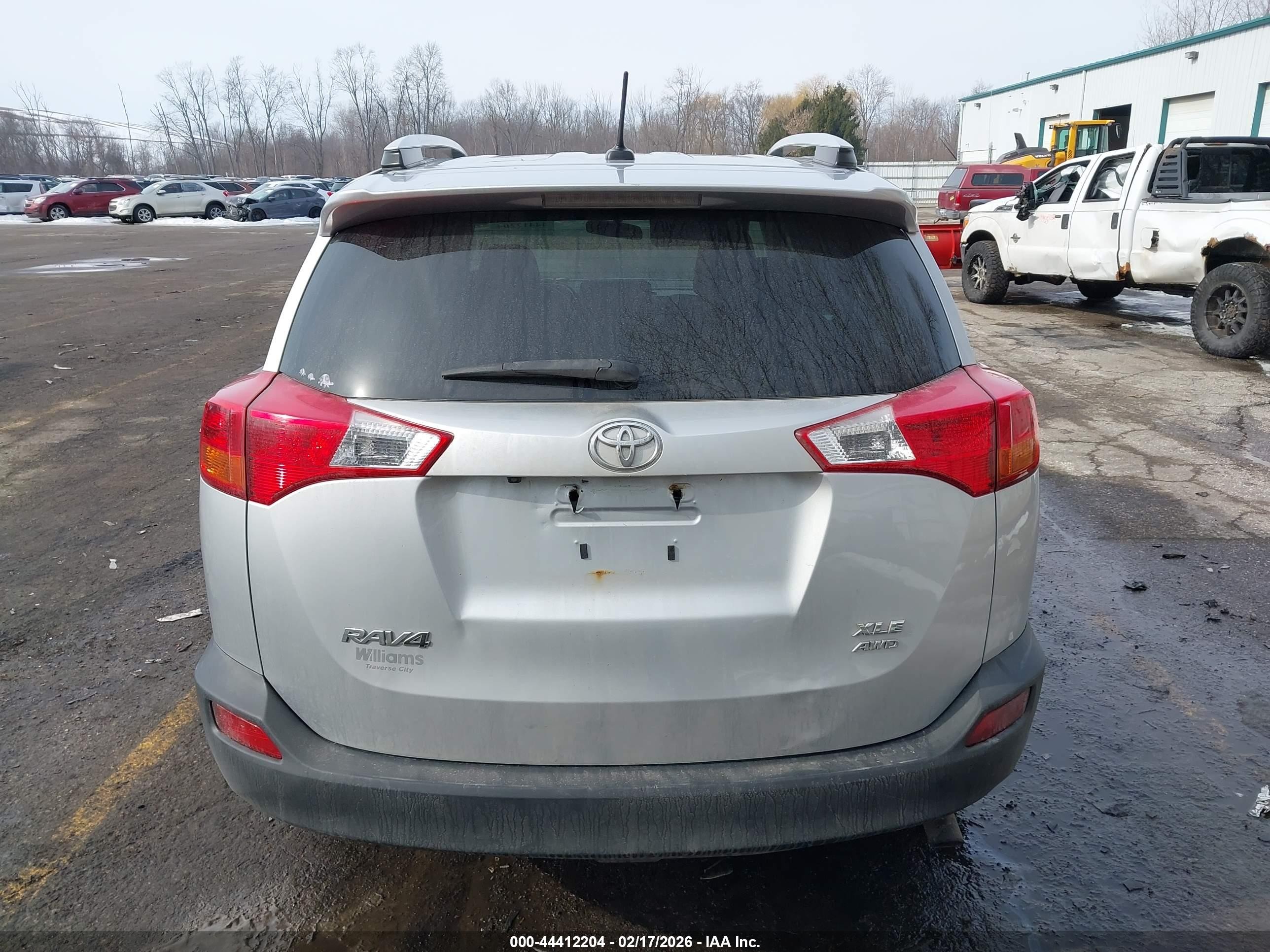 2014 Toyota Rav4 Xle Silver vin: JTMRFREV1ED047827