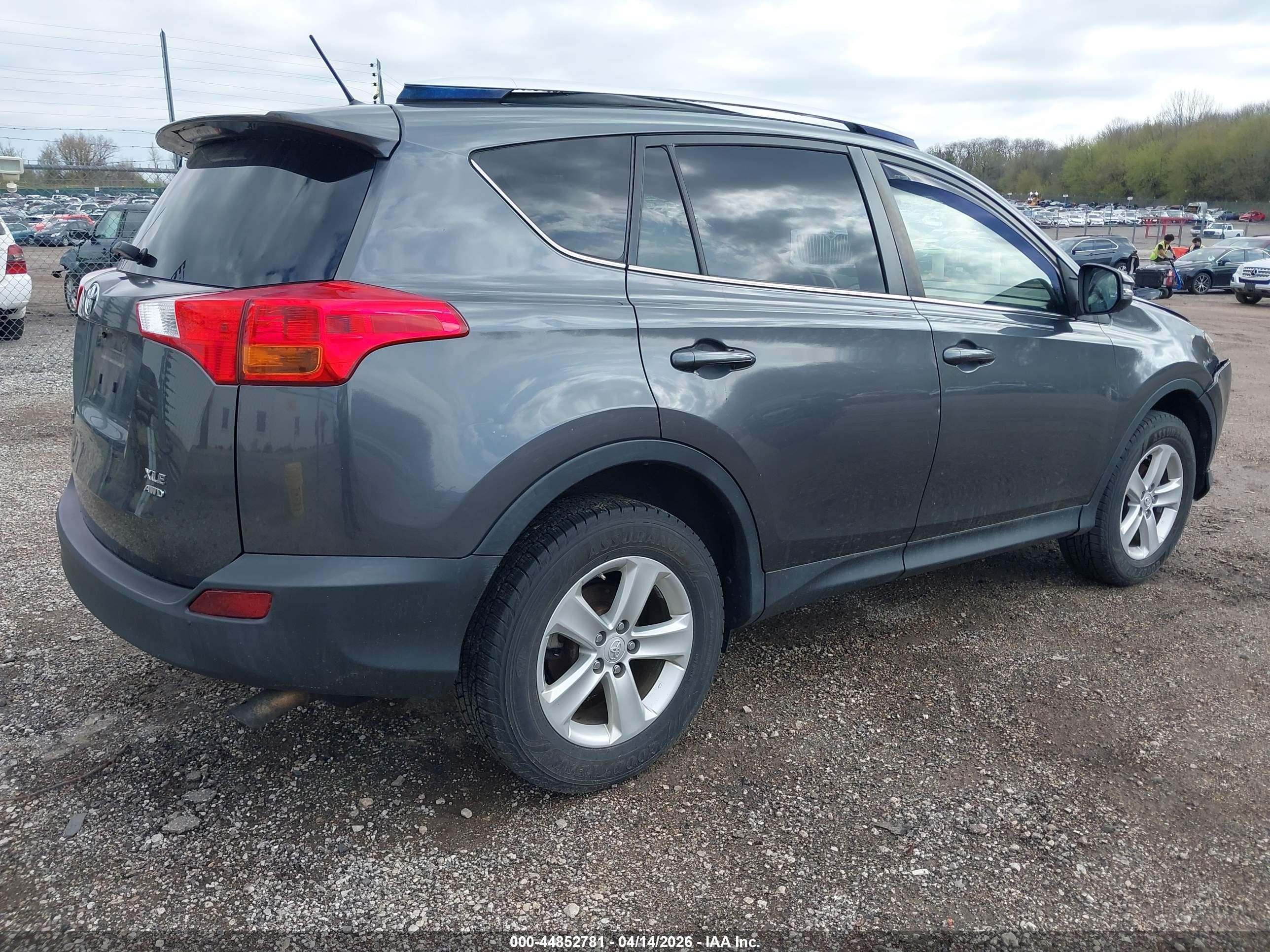 2014 Toyota Rav4 Xle Серый vin: JTMRFREV1ED065759