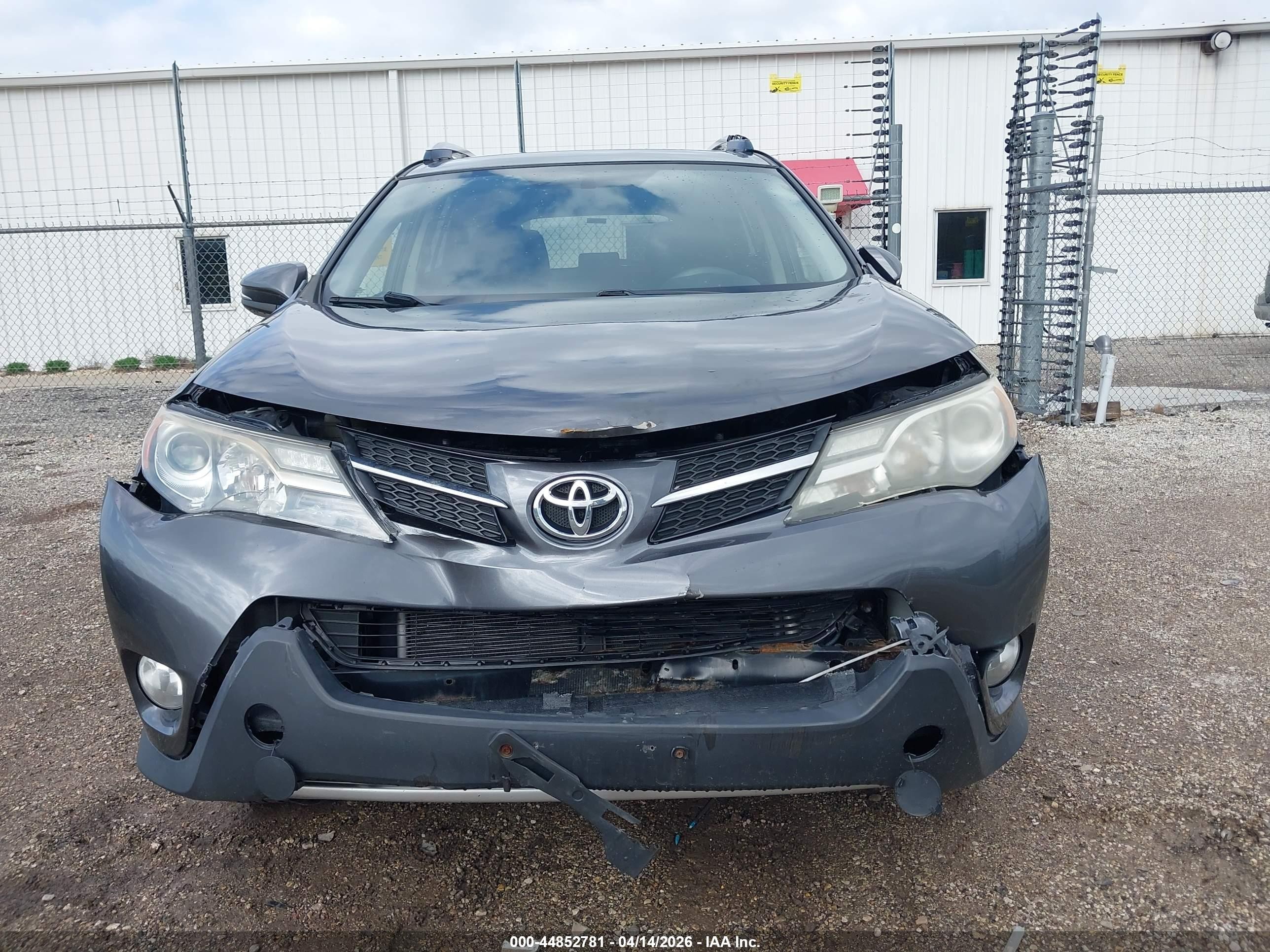 2014 Toyota Rav4 Xle Серый vin: JTMRFREV1ED065759