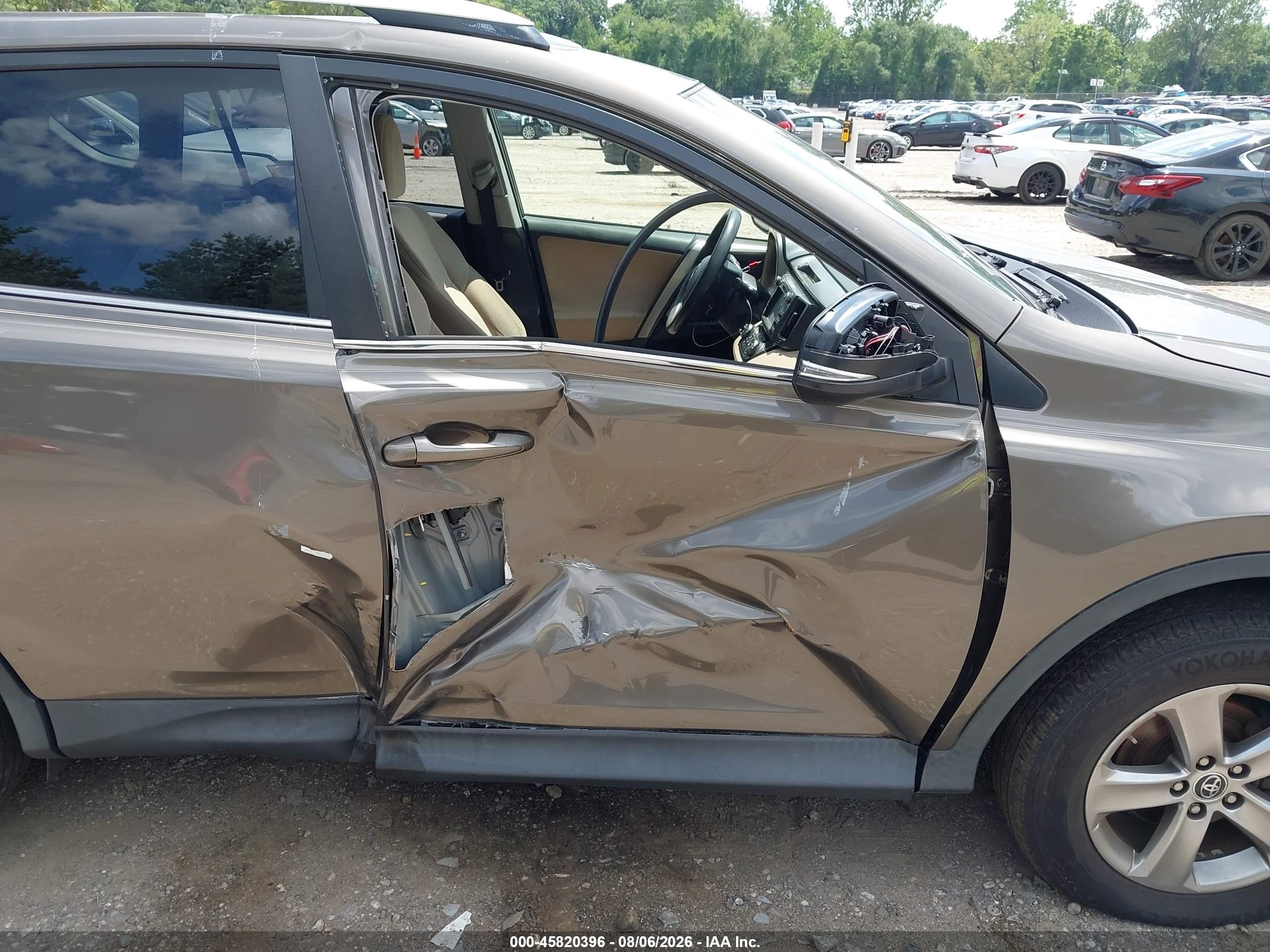2015 Toyota Rav4 Xle Gray vin: JTMRFREV1FD102052