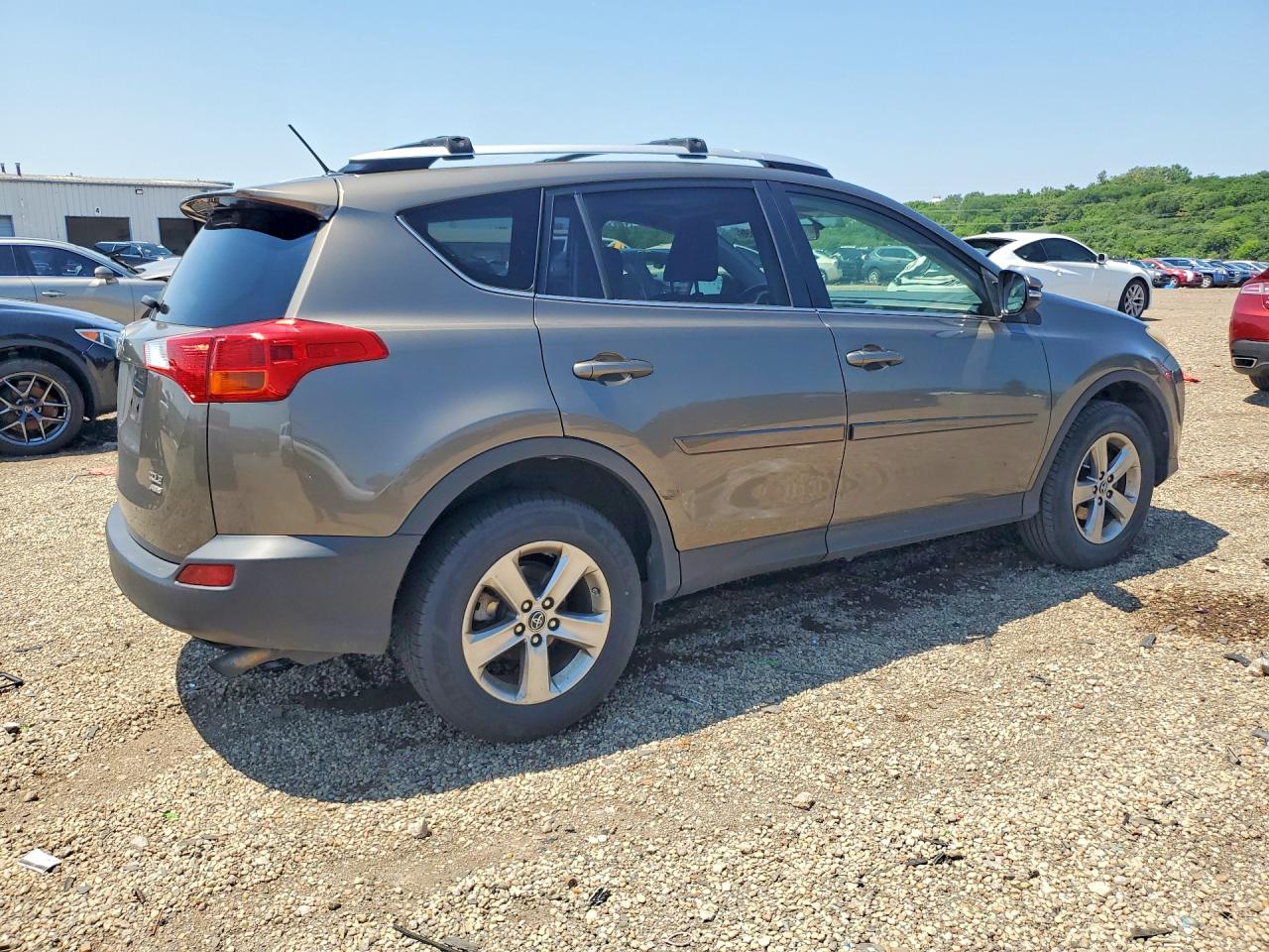 2015 Toyota Rav4 Xle Gray vin: JTMRFREV1FD118008