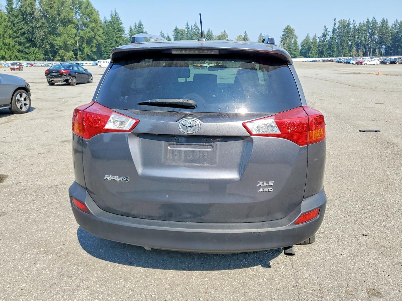 2015 Toyota Rav4 Xle Серый vin: JTMRFREV1FD120907