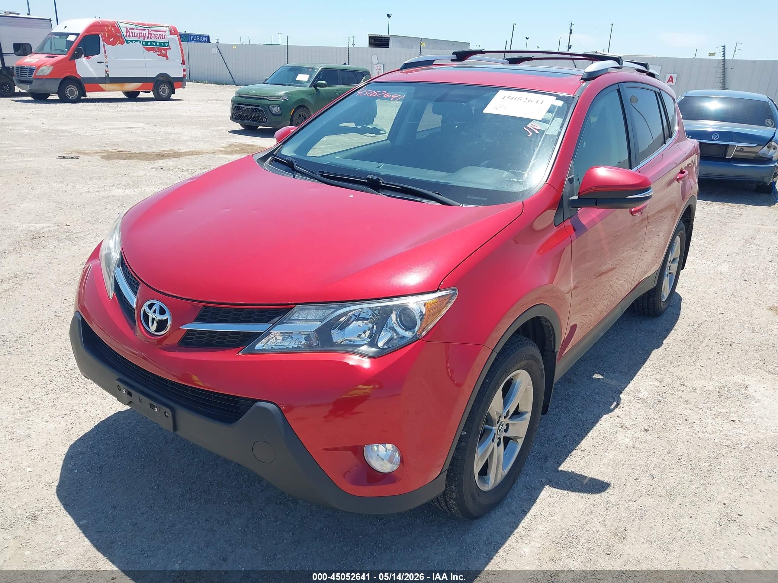 2015 Toyota Rav4 Xle Red vin: JTMRFREV1FD149744
