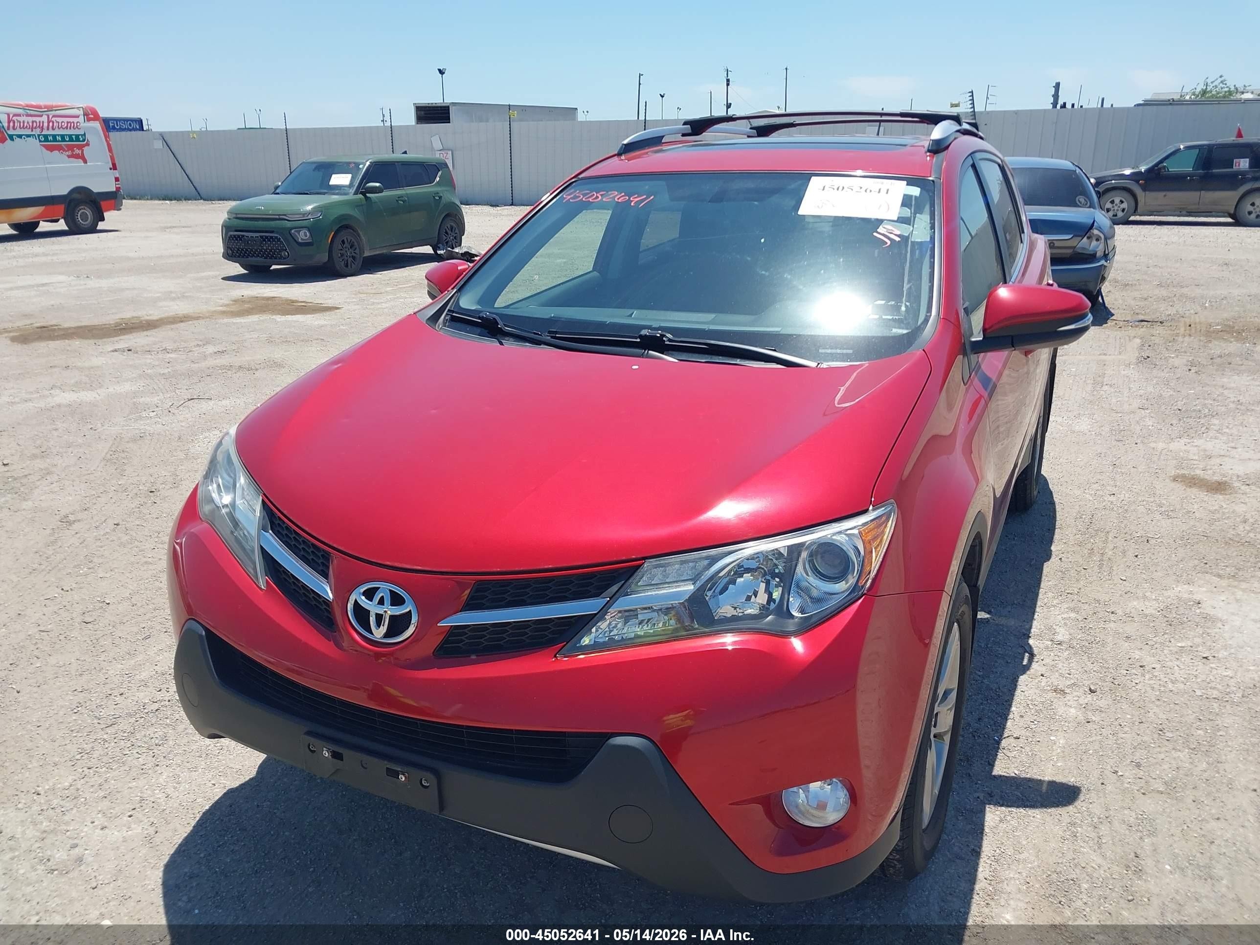 2015 Toyota Rav4 Xle Red vin: JTMRFREV1FD149744