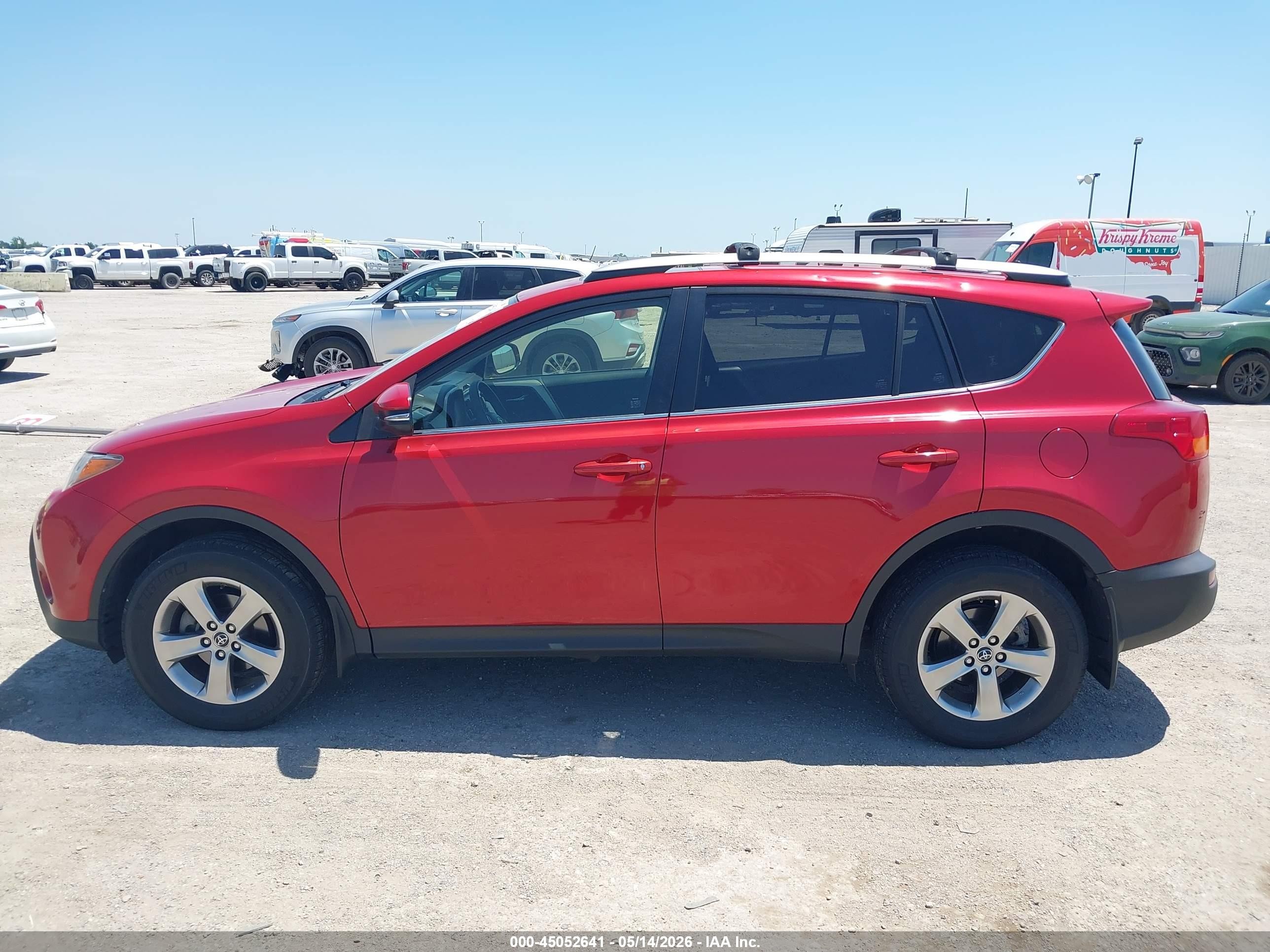 2015 Toyota Rav4 Xle Red vin: JTMRFREV1FD149744
