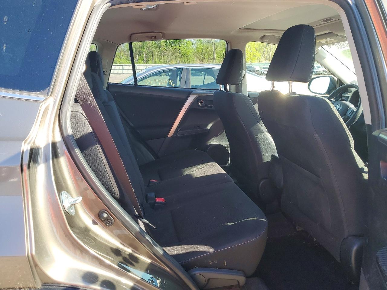 2015 Toyota Rav4 Xle Желто-коричневый vin: JTMRFREV1FD157844