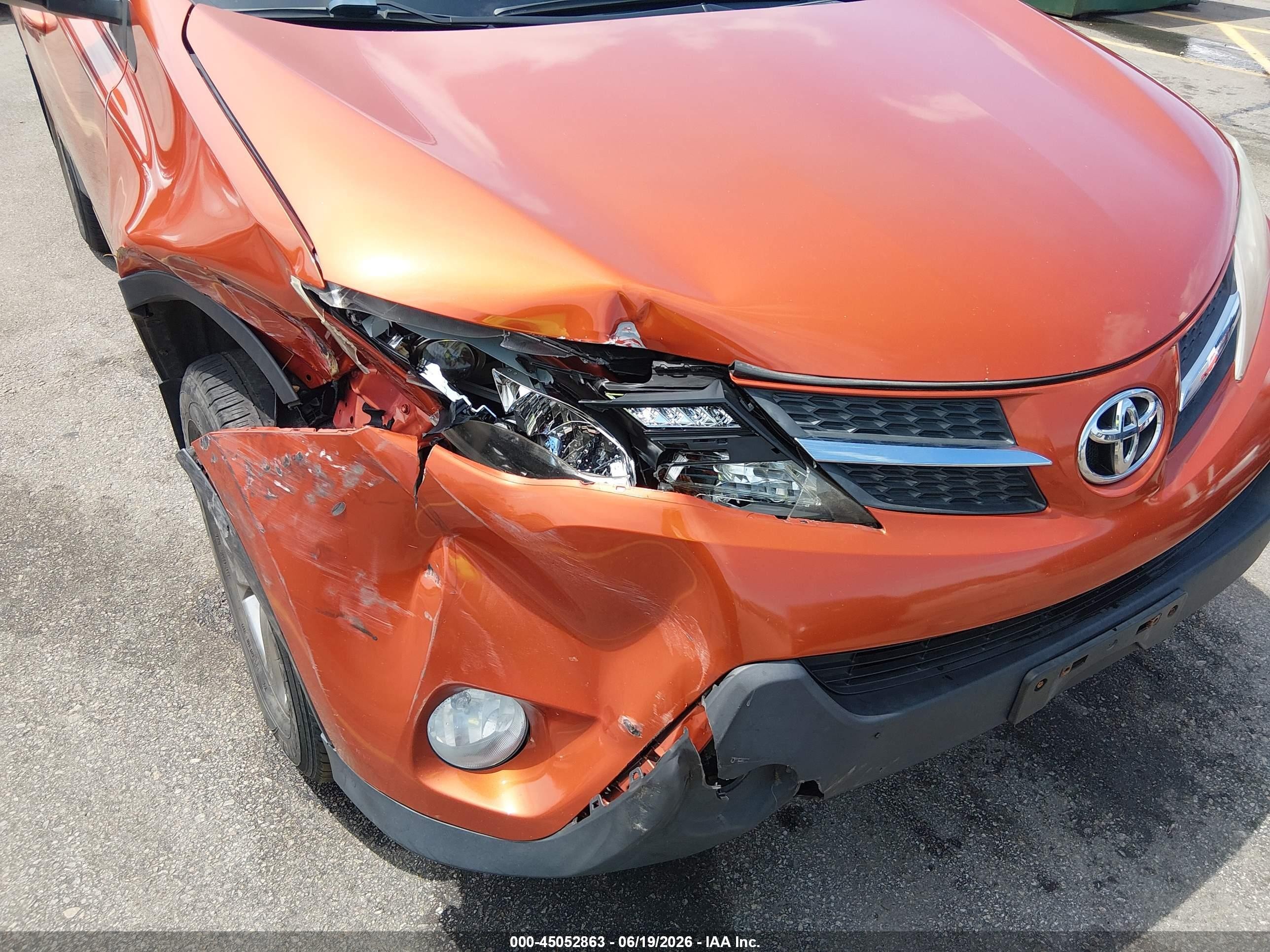 2015 Toyota Rav4 Xle Orange vin: JTMRFREV1FD166298