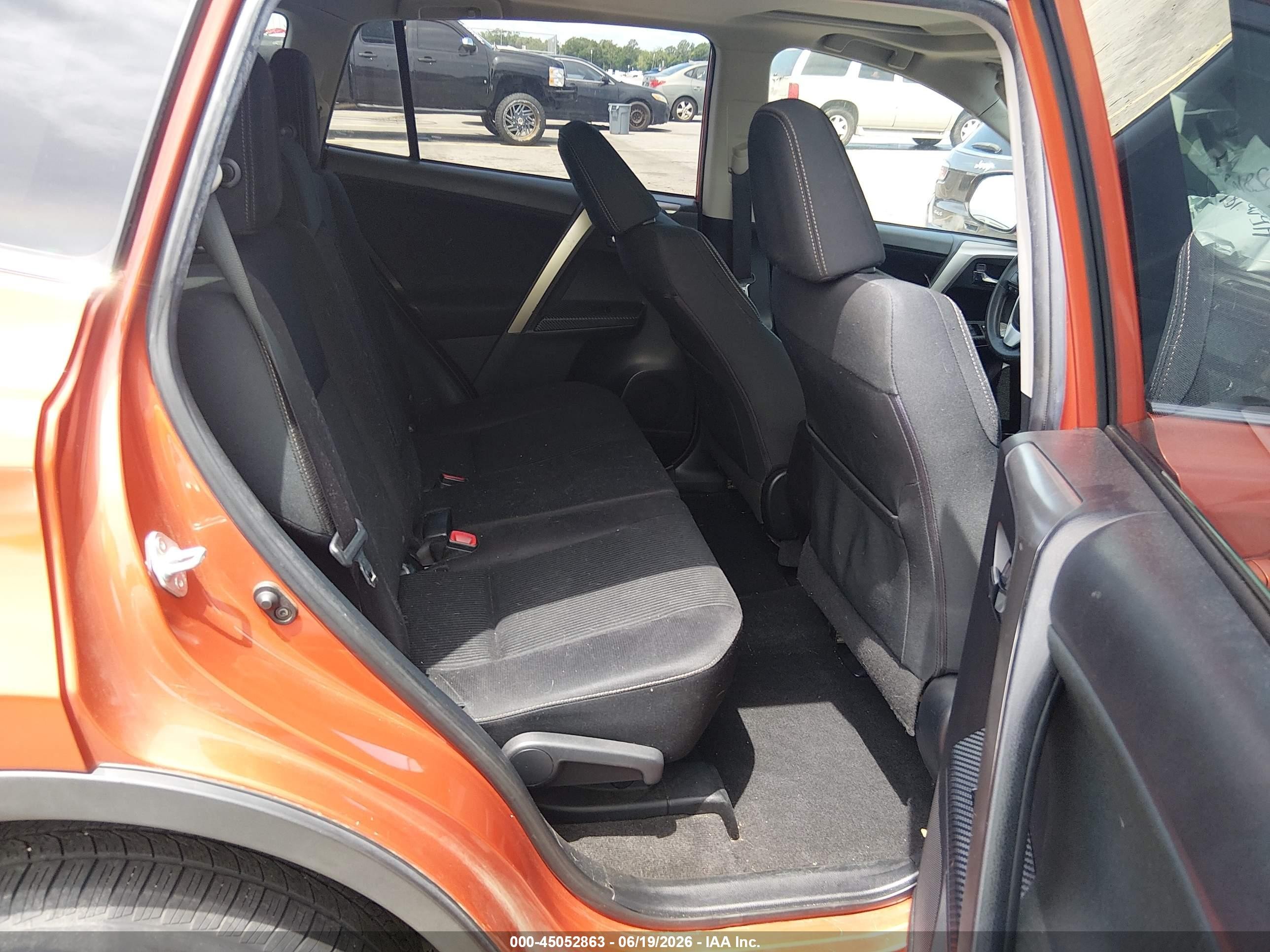 2015 Toyota Rav4 Xle Orange vin: JTMRFREV1FD166298