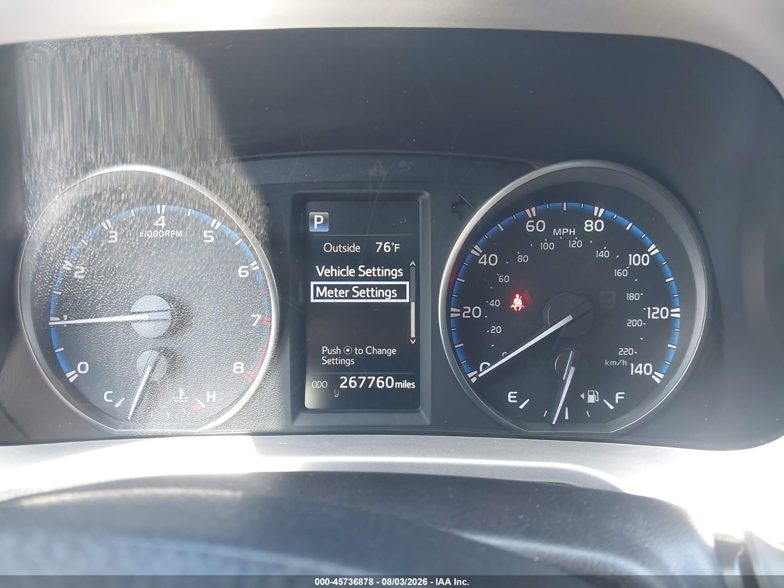 2018 Toyota Rav4 Xle White vin: JTMRFREV1JJ202694