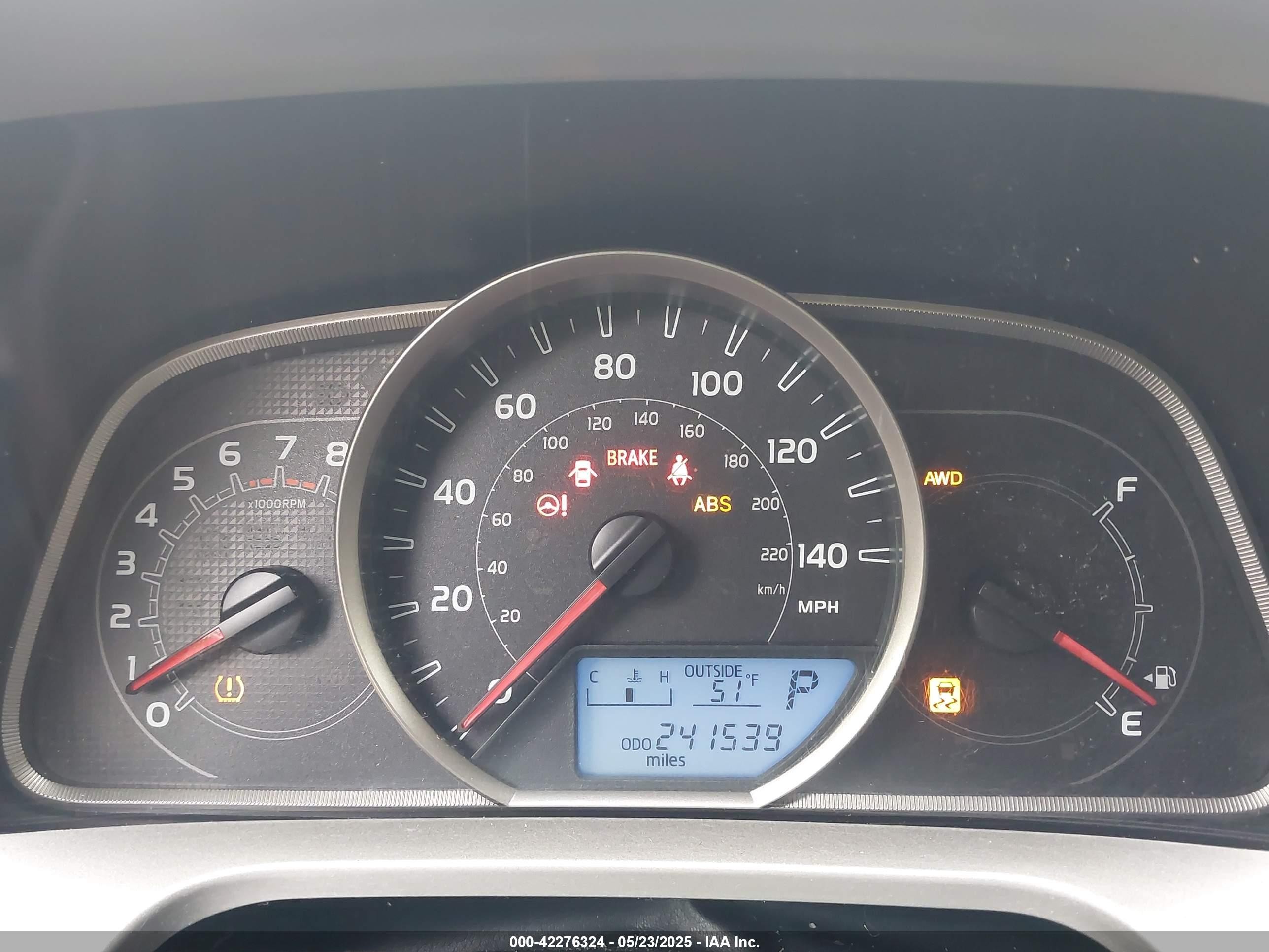 2013 Toyota Rav4 Xle Silver vin: JTMRFREV2D5026834