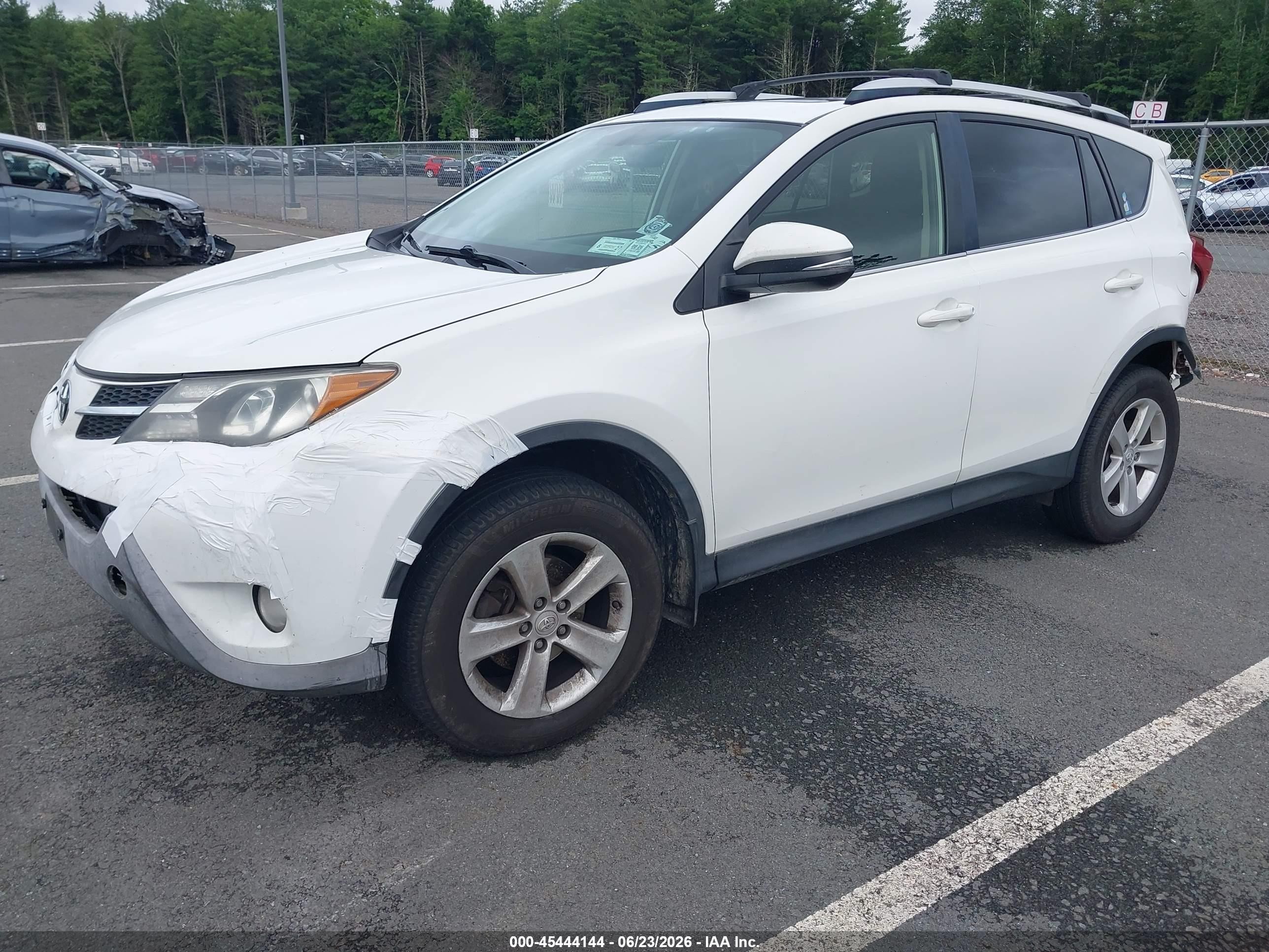 2013 Toyota Rav4 Xle White vin: JTMRFREV2DD006797