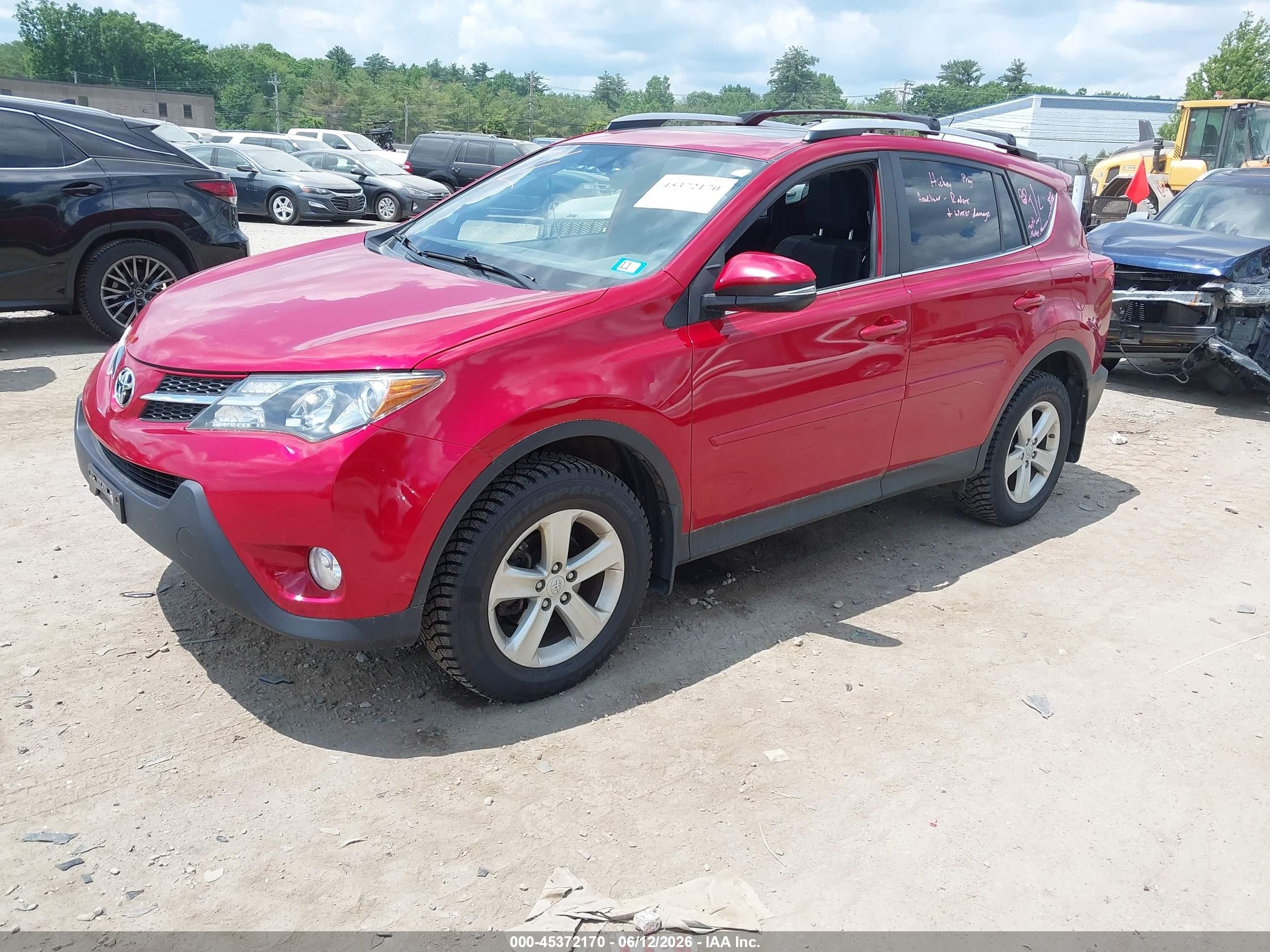 2013 Toyota Rav4 Xle Красный vin: JTMRFREV2DD013961