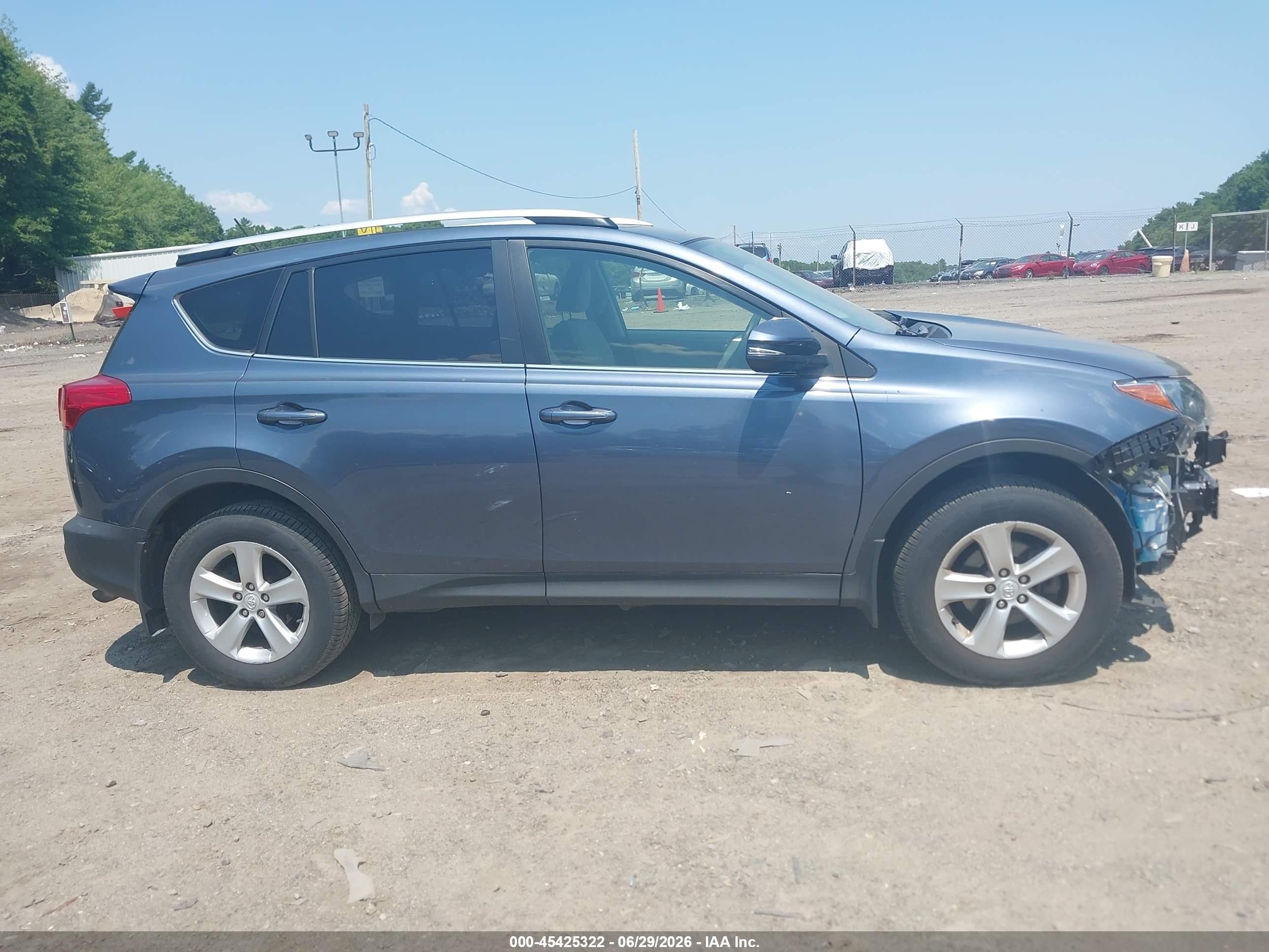 2013 Toyota Rav4 Xle Light Blue vin: JTMRFREV2DD015032