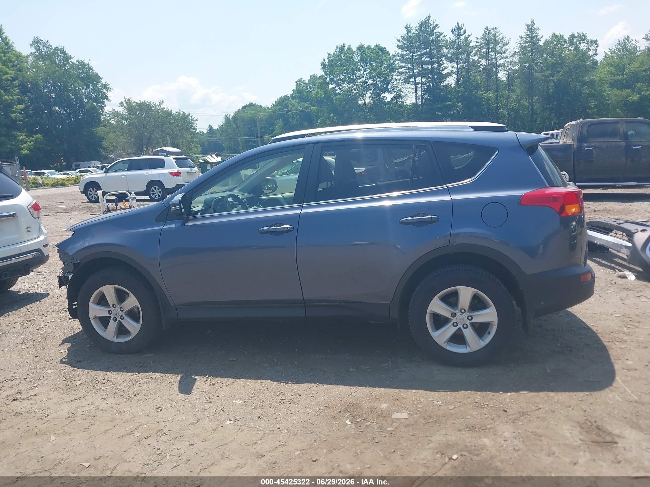 2013 Toyota Rav4 Xle Light Blue vin: JTMRFREV2DD015032