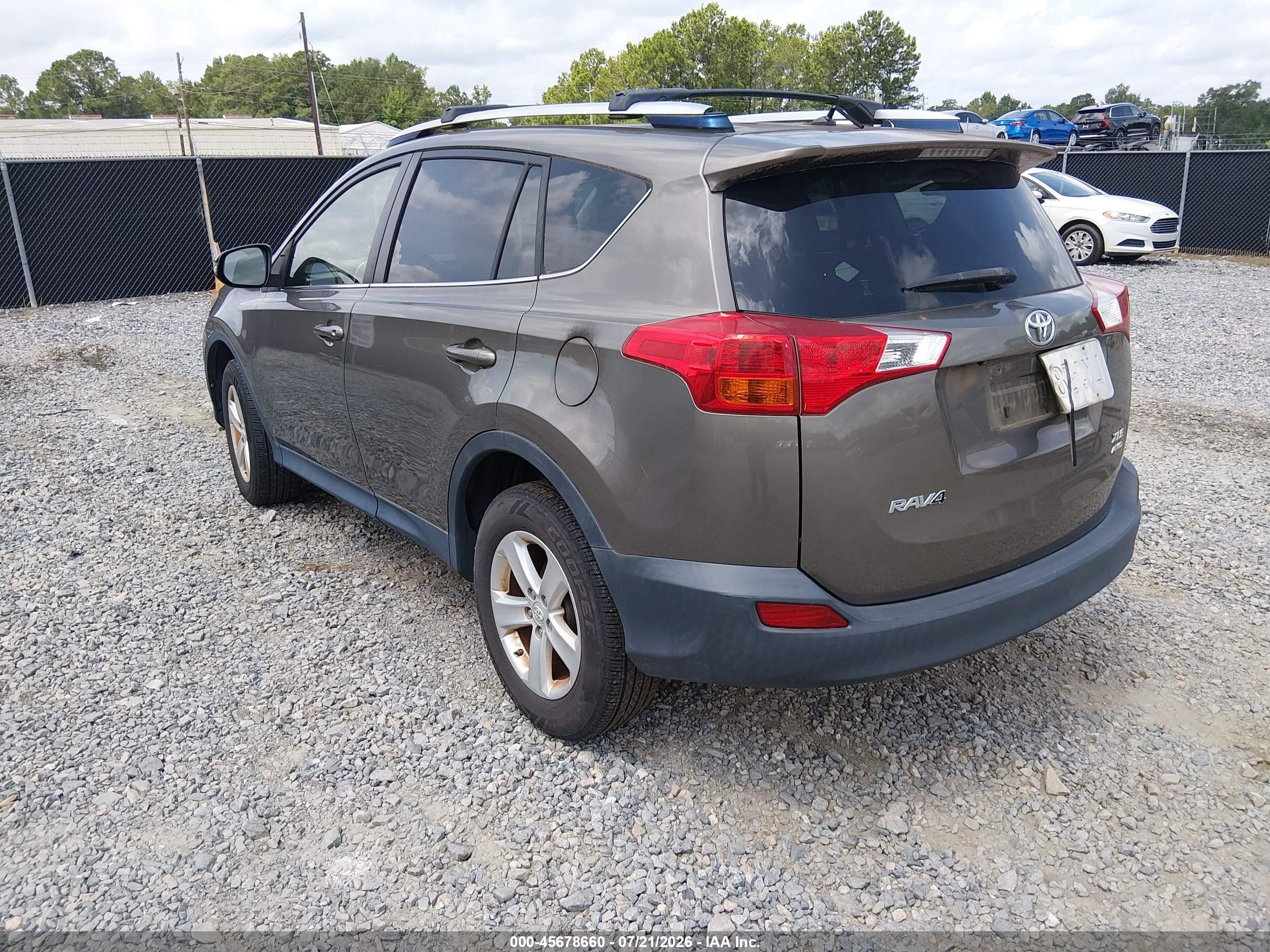 2013 Toyota Rav4 Xle Коричневый vin: JTMRFREV2DD028380