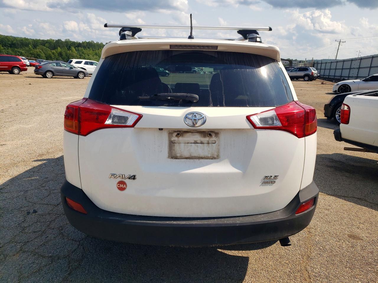 2013 Toyota Rav4 Xle White vin: JTMRFREV2DD035524