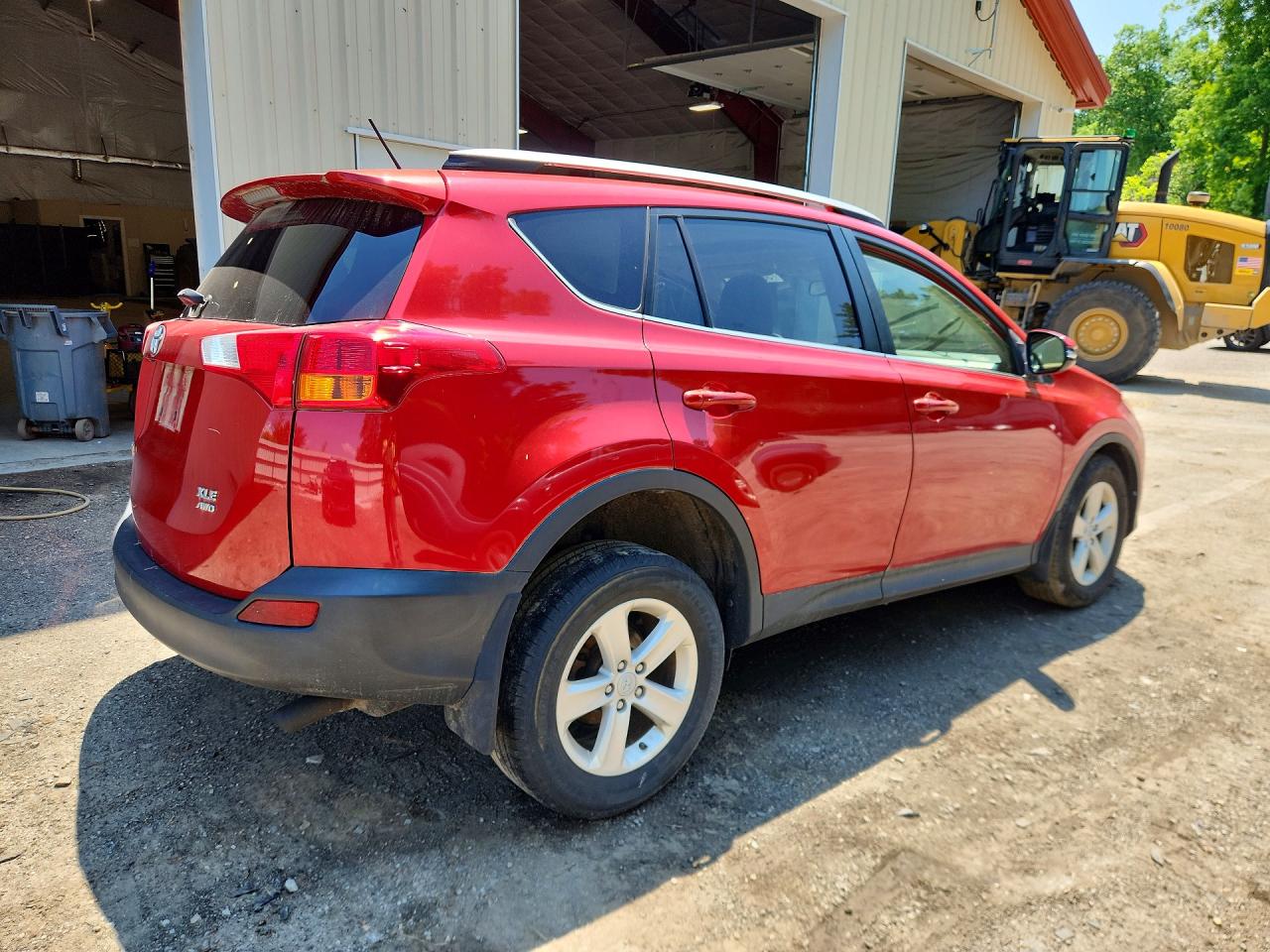 2013 Toyota Rav4 Xle Red vin: JTMRFREV2DD038262