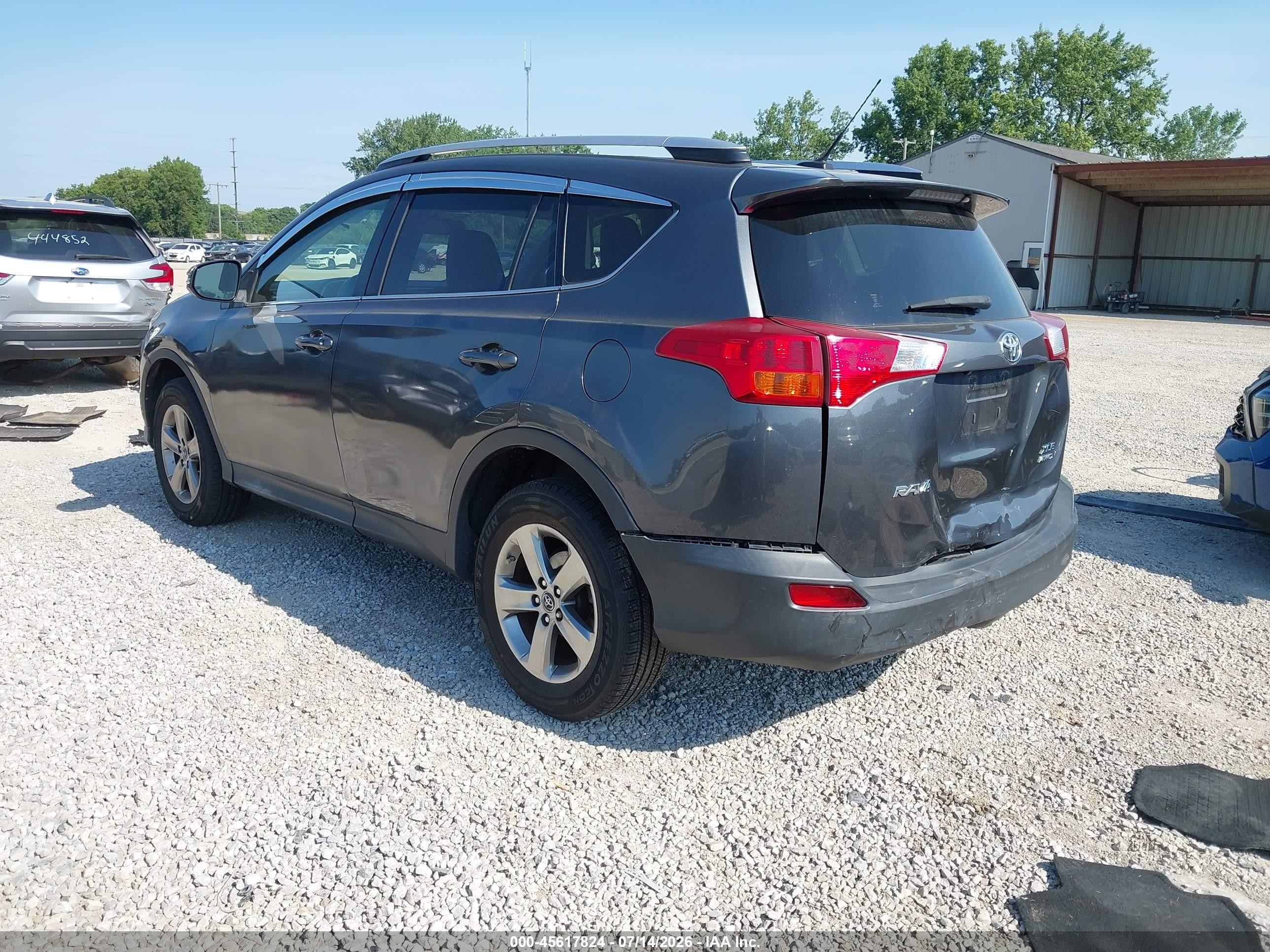 2015 Toyota Rav4 Xle Green vin: JTMRFREV2FD115408