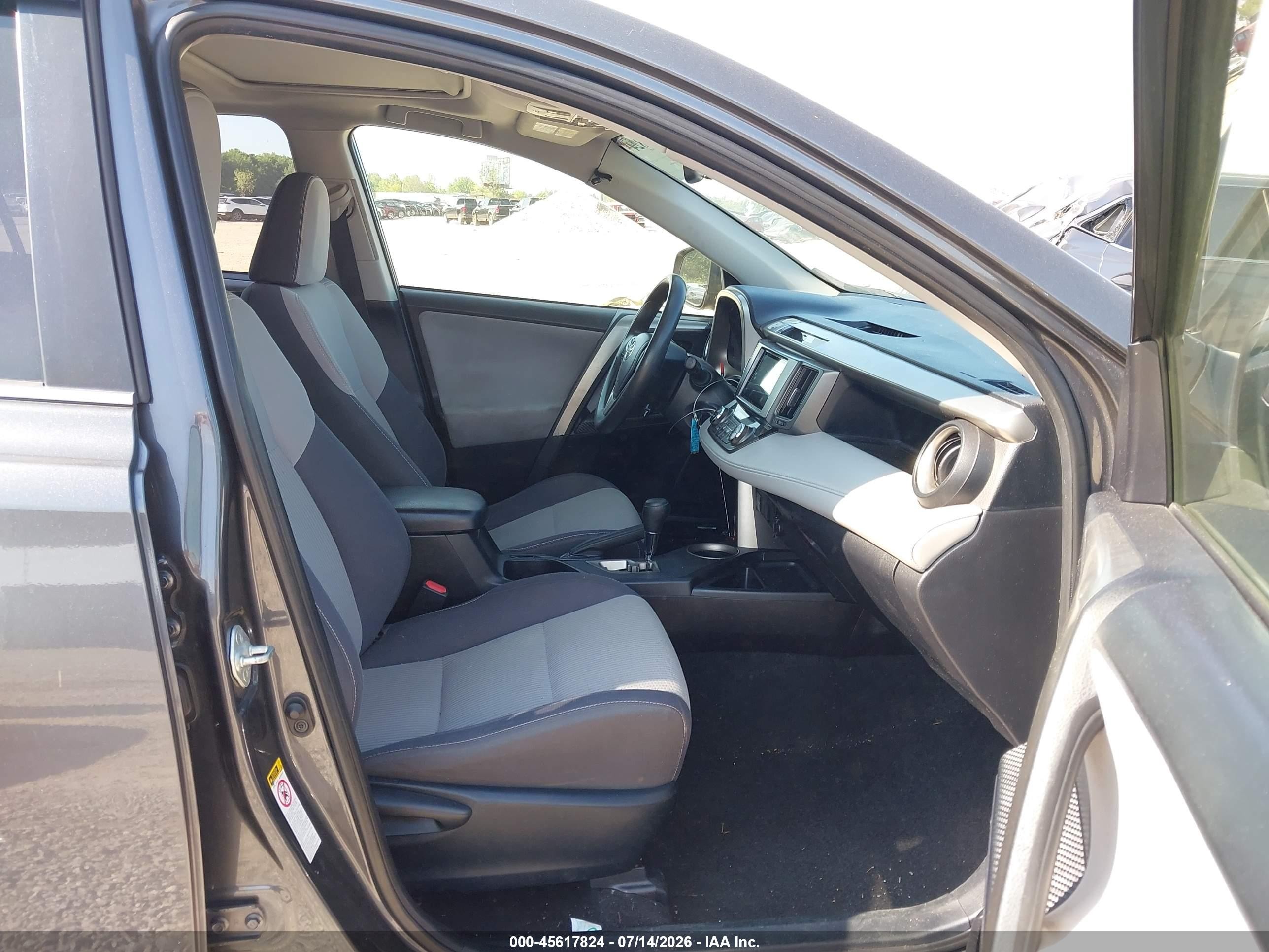 2015 Toyota Rav4 Xle Green vin: JTMRFREV2FD115408