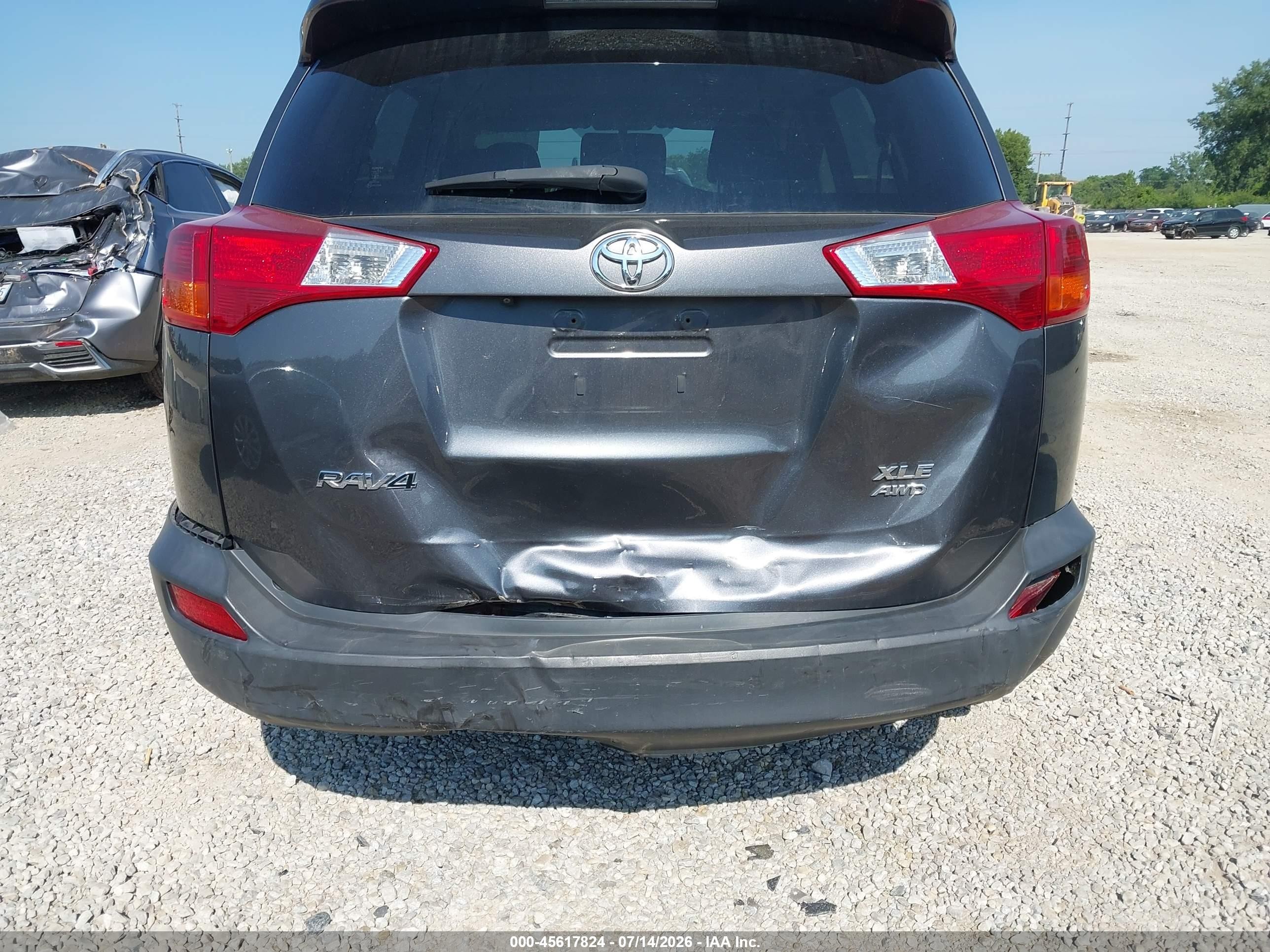 2015 Toyota Rav4 Xle Green vin: JTMRFREV2FD115408