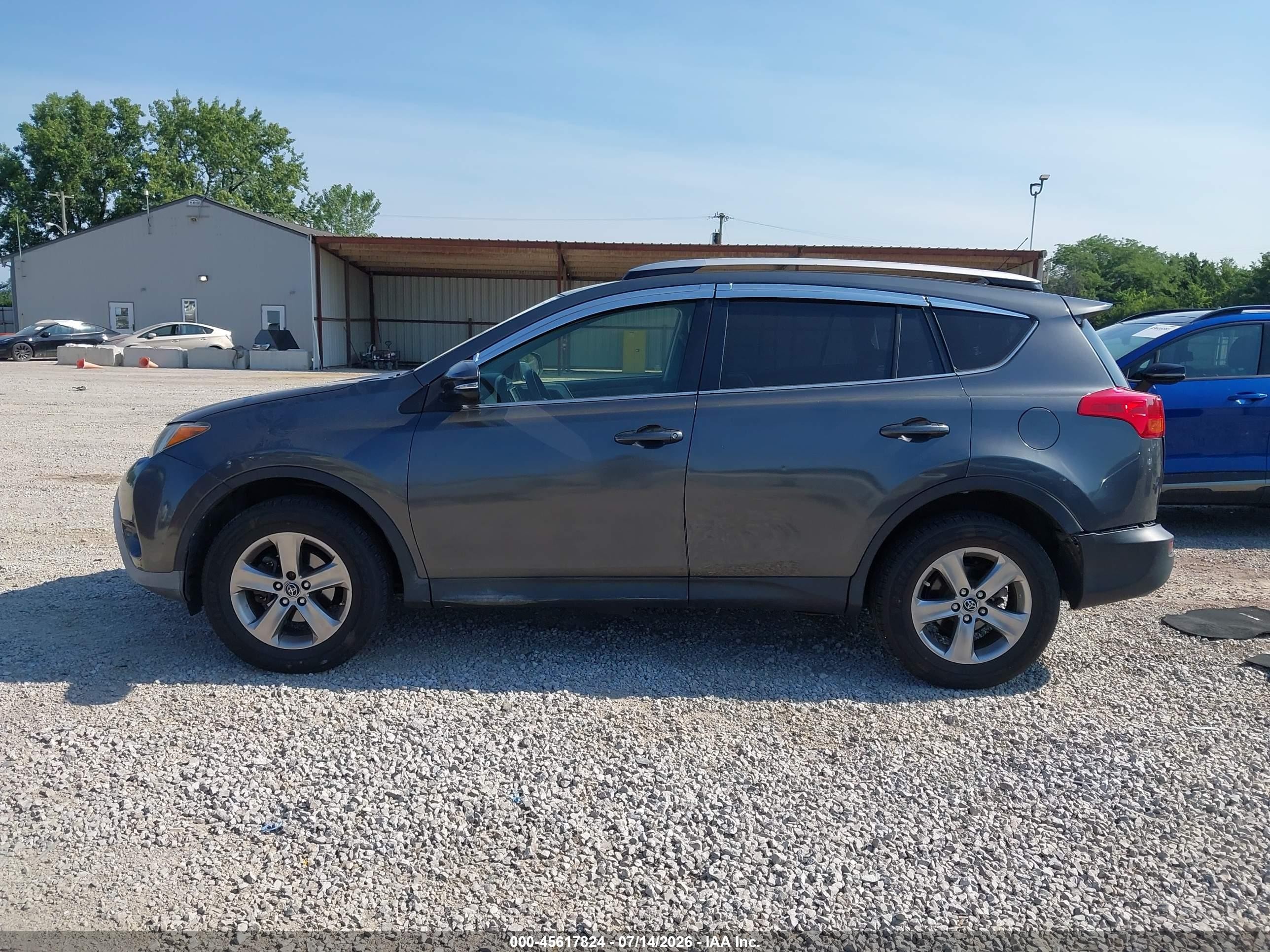 2015 Toyota Rav4 Xle Green vin: JTMRFREV2FD115408