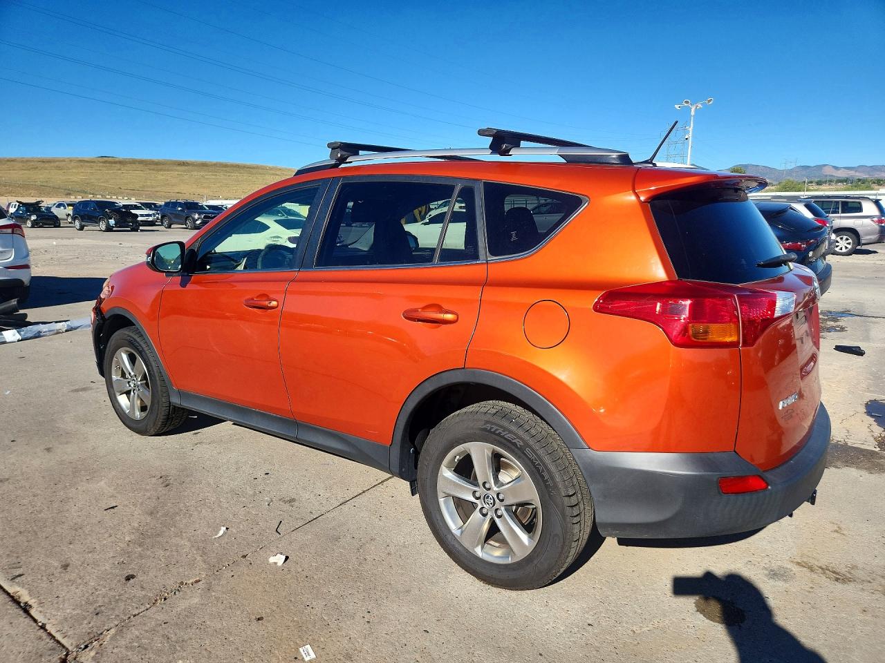 2015 Toyota Rav4 Xle Orange vin: JTMRFREV2FD130135