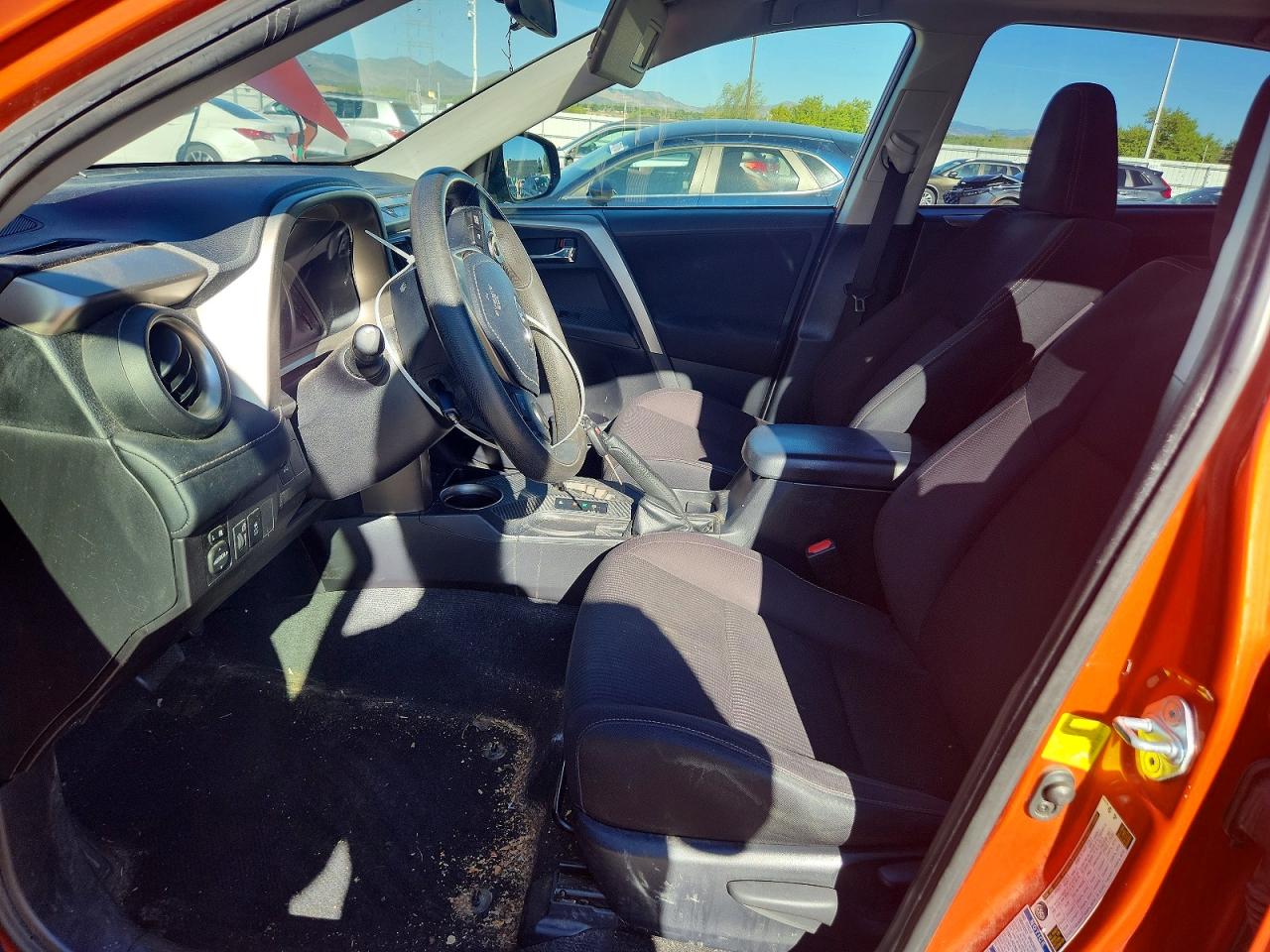2015 Toyota Rav4 Xle Orange vin: JTMRFREV2FD130135