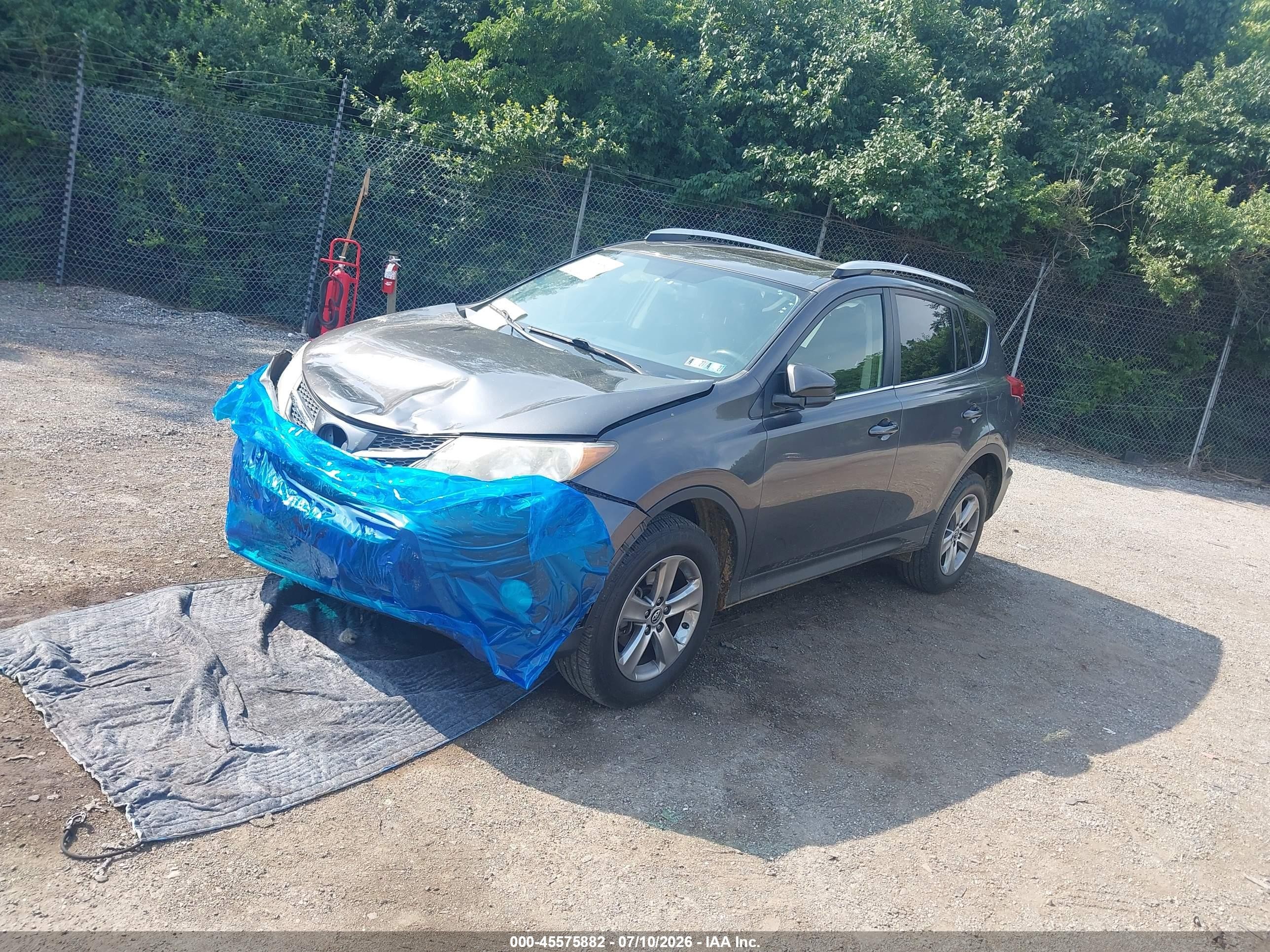 2015 Toyota Rav4 Xle Gray vin: JTMRFREV2FJ027539