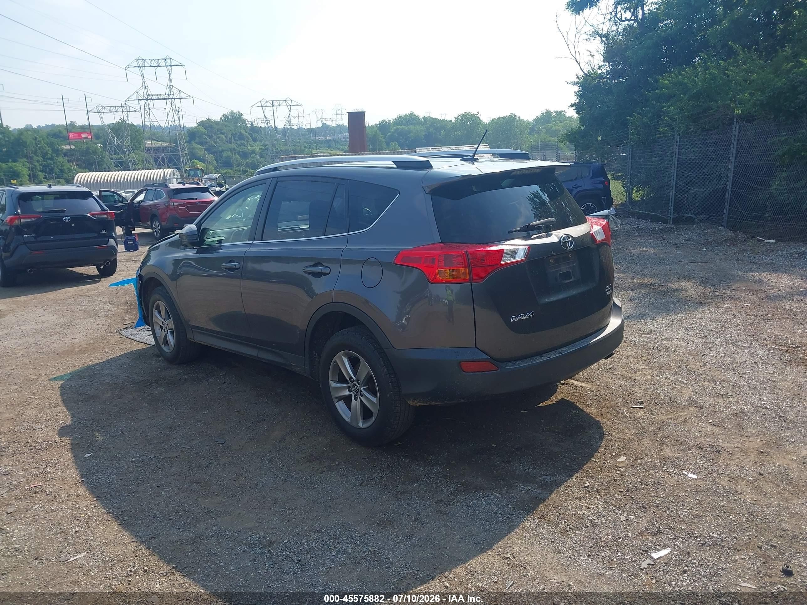 2015 Toyota Rav4 Xle Gray vin: JTMRFREV2FJ027539